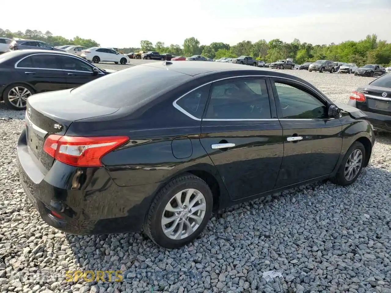 3 fotografías del automóvil dañado 3N1AB7AP9KY392748 NISSAN SENTRA 2019