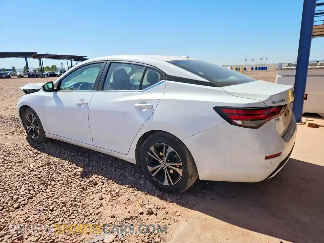 2 fotografías del automóvil dañado 3N1AB8CVXMY217302 NISSAN SENTRA 2021