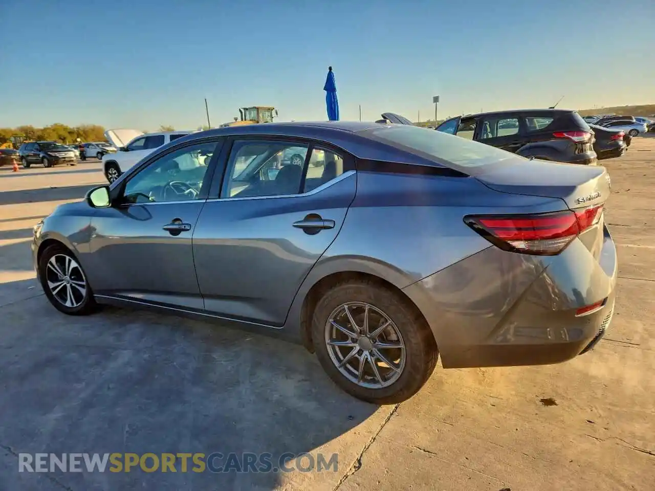 2 fotografías del automóvil dañado 3N1AB8CVXMY236156 NISSAN SENTRA 2021