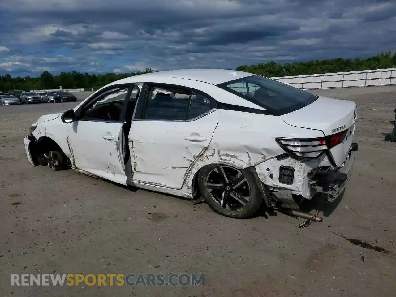 2 fotografías del automóvil dañado 3N1AB8CV5RY337855 NISSAN SENTRA 2024