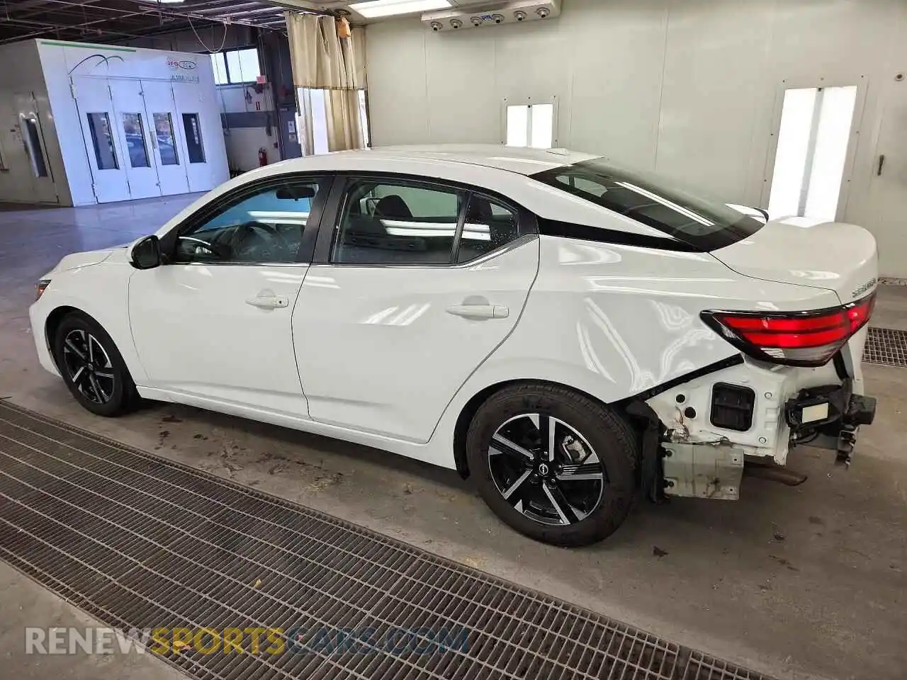 2 fotografías del automóvil dañado 3N1AB8CV6RY292425 NISSAN SENTRA 2024