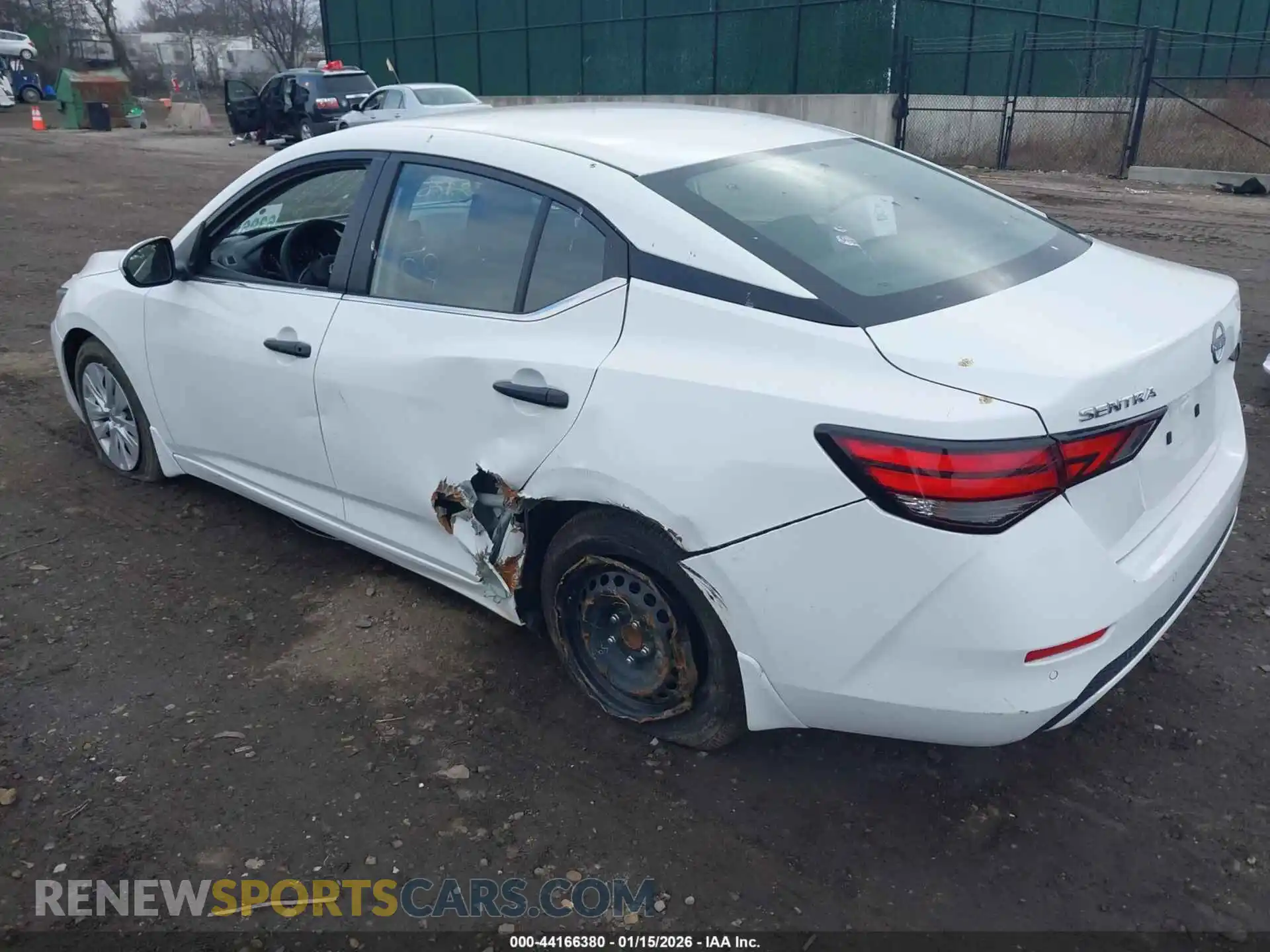 3 Фотография поврежденного автомобиля 3N1AB8BV2SY326545 NISSAN SENTRA 2025