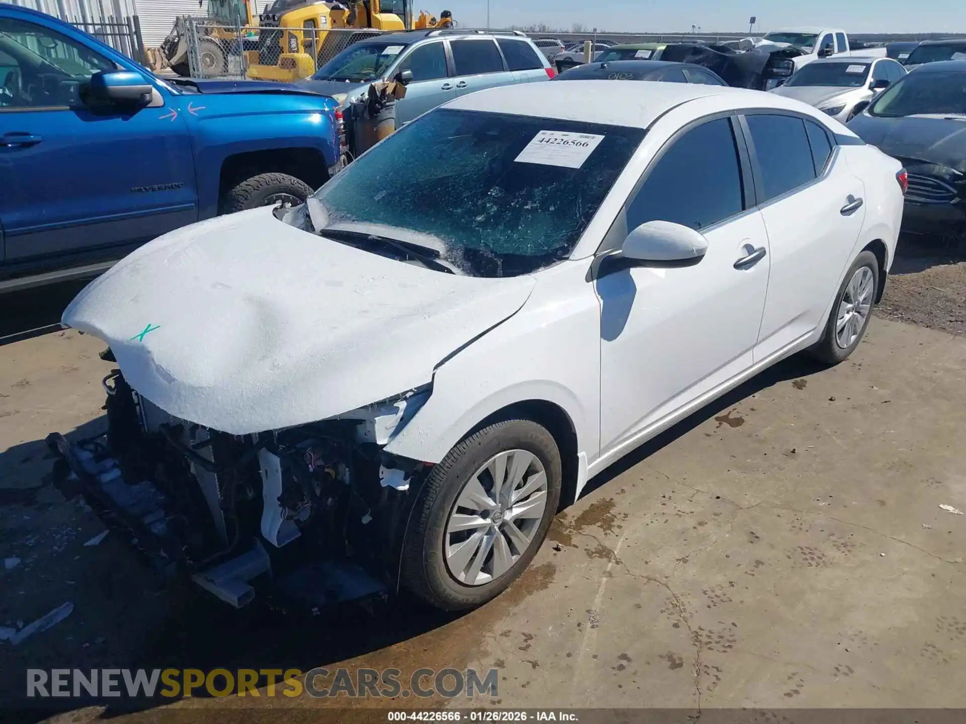 2 fotografías del automóvil dañado 3N1AB8BV4SY428414 NISSAN SENTRA 2025