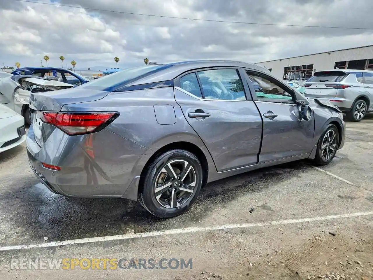 3 fotografías del automóvil dañado 3N1AB8CV0SY416825 NISSAN SENTRA 2025