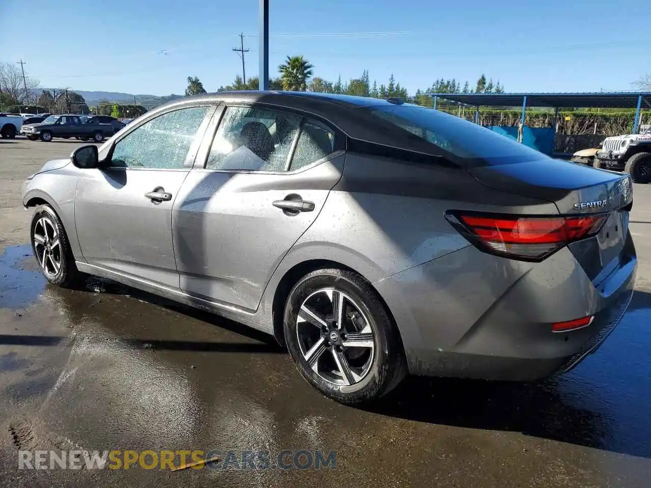 2 fotografías del automóvil dañado 3N1AB8CV4SY310815 NISSAN SENTRA 2025