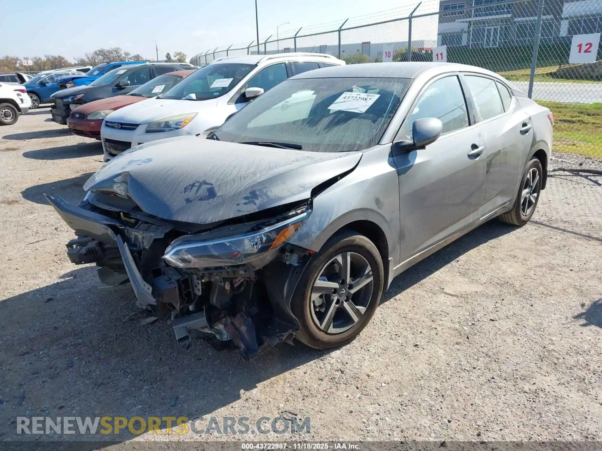 2 fotografías del automóvil dañado 3N1AB8CV6SY410821 NISSAN SENTRA 2025