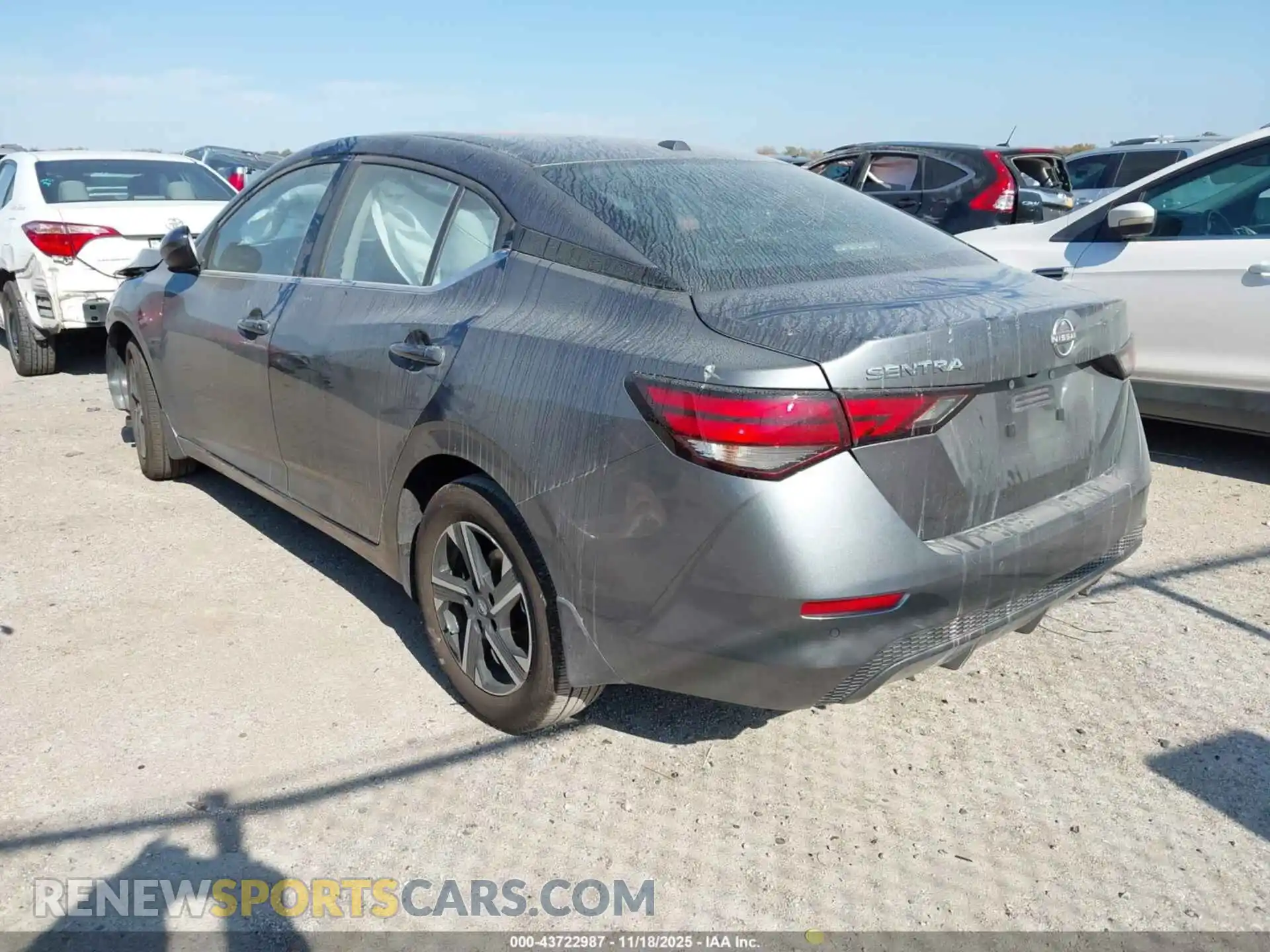 3 fotografías del automóvil dañado 3N1AB8CV6SY410821 NISSAN SENTRA 2025
