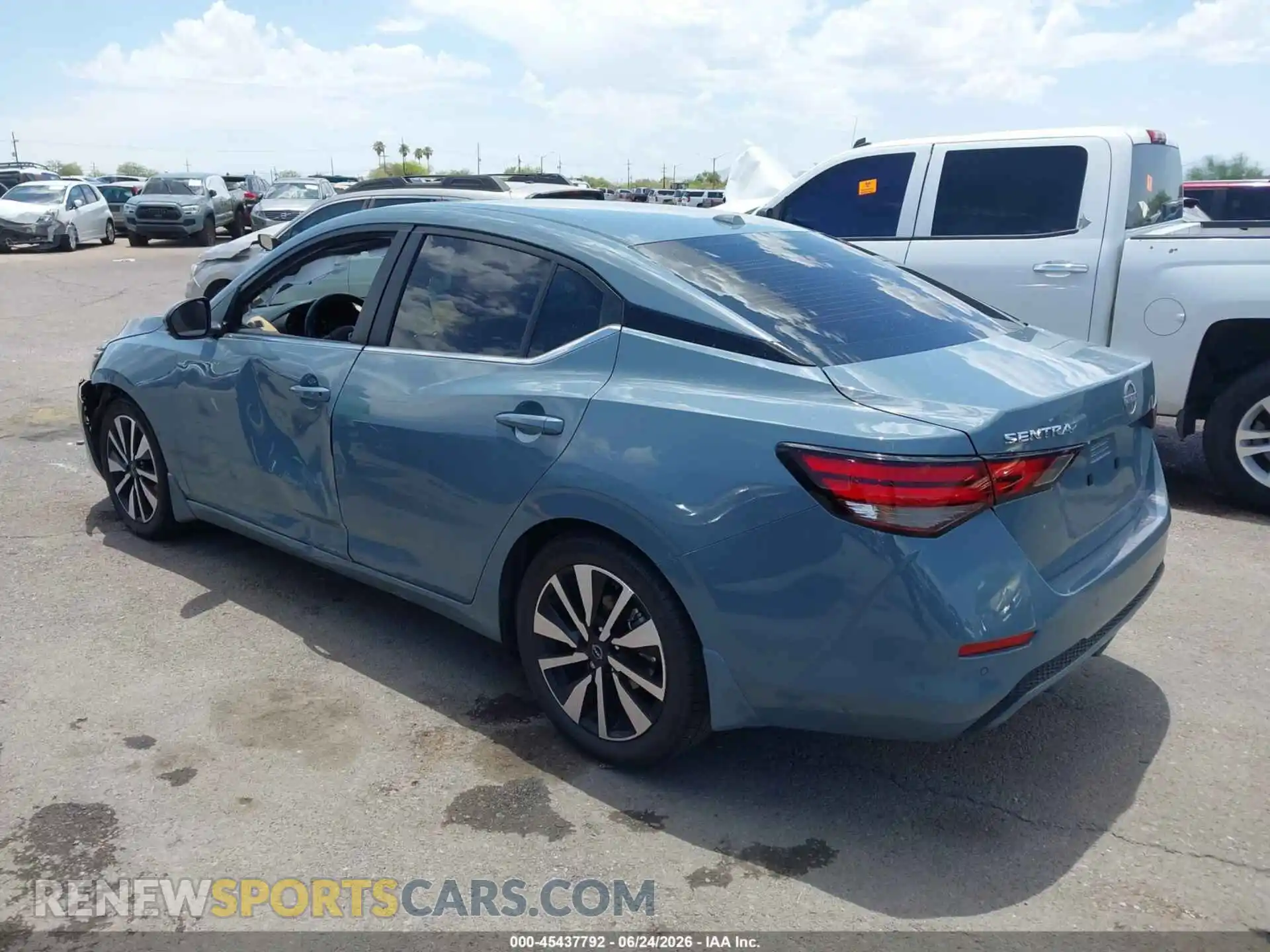 3 Фотография поврежденного автомобиля 3N1AB8CV6SY418868 NISSAN SENTRA 2025