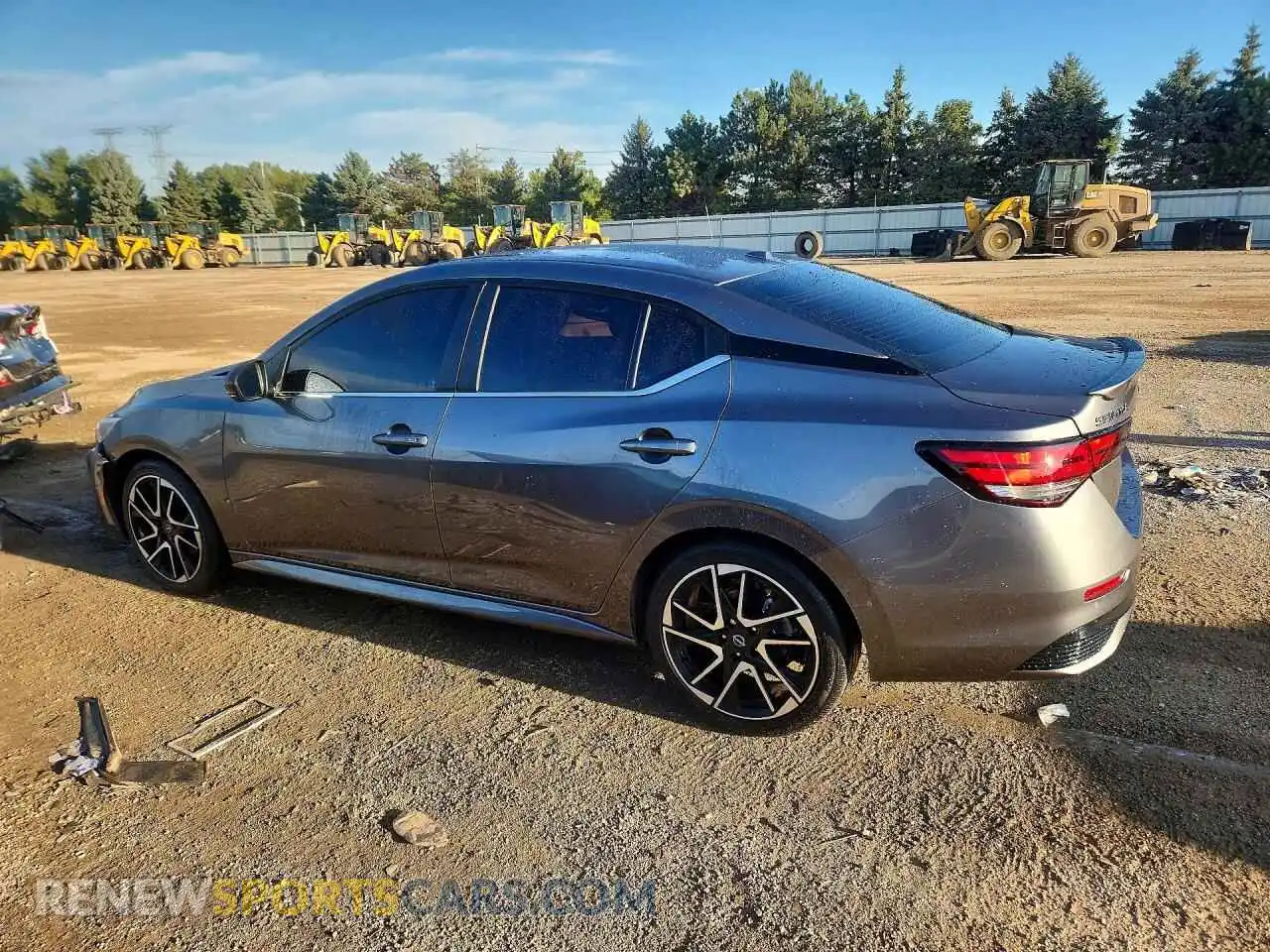2 fotografías del automóvil dañado 3N1AB8DV8SY410804 NISSAN SENTRA 2025