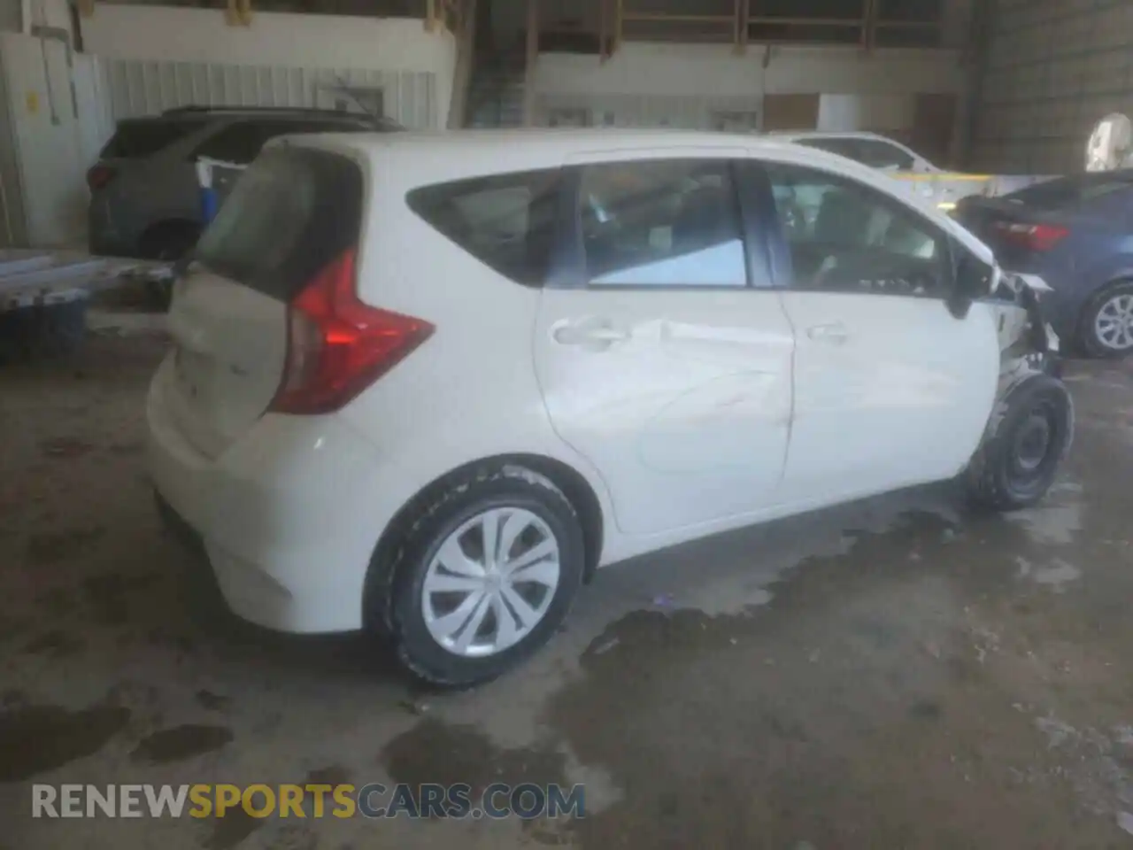 3 Photograph of a damaged car 3N1CE2CP0KL366648 NISSAN VERSA 2019