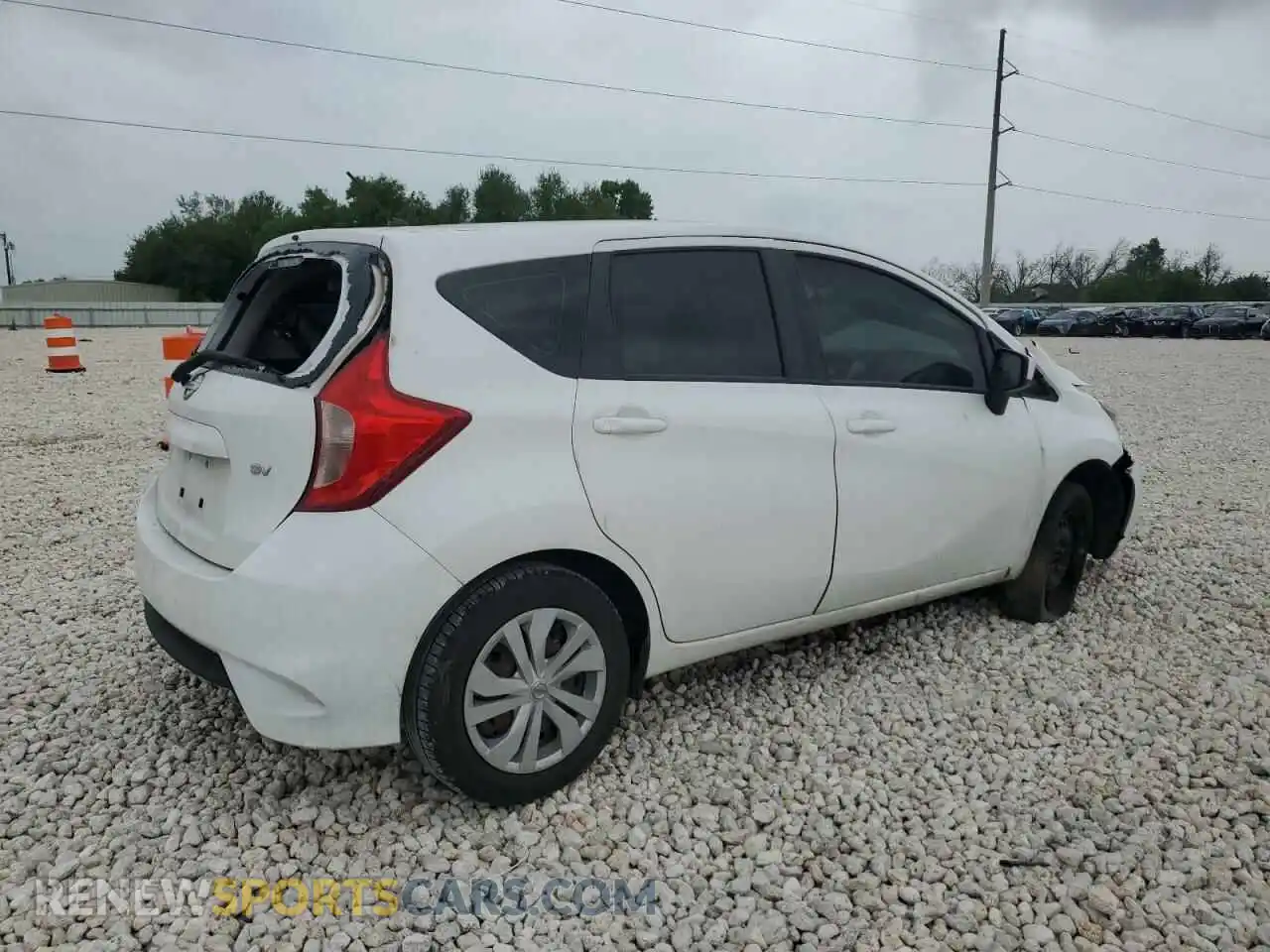 3 Photograph of a damaged car 3N1CE2CP5KL366211 NISSAN VERSA 2019