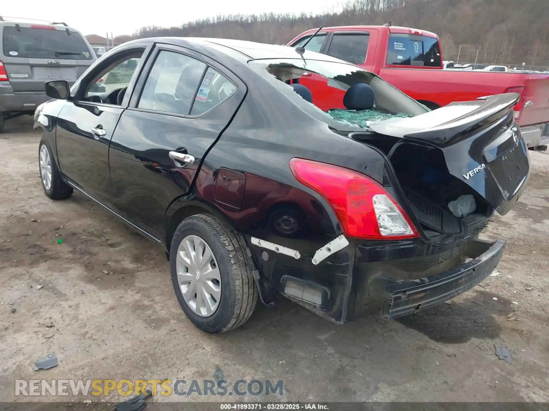 3 Photograph of a damaged car 3N1CN7AP2KL846643 NISSAN VERSA 2019