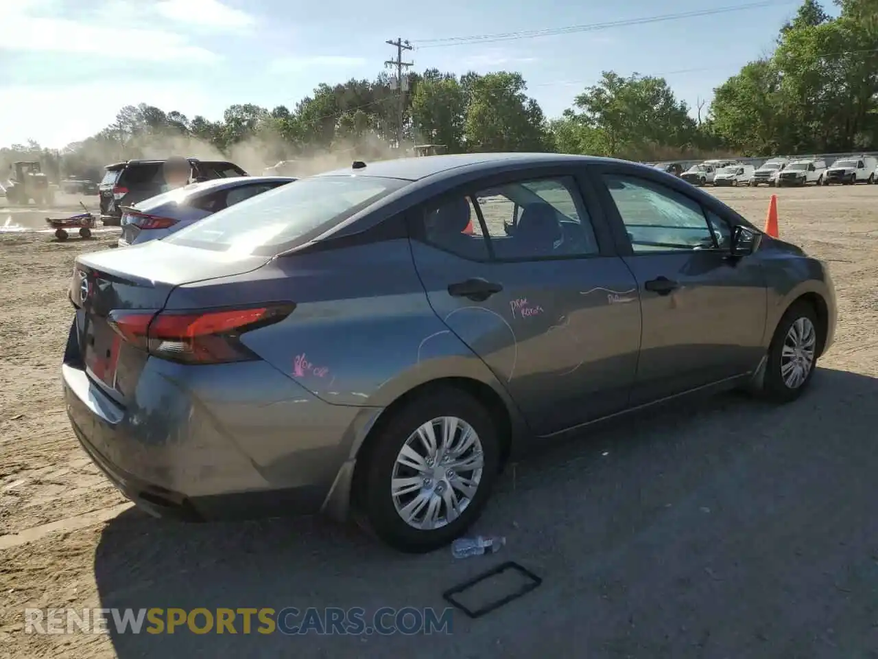 3 fotografías del automóvil dañado 3N1CN8DV0ML925876 NISSAN VERSA 2021