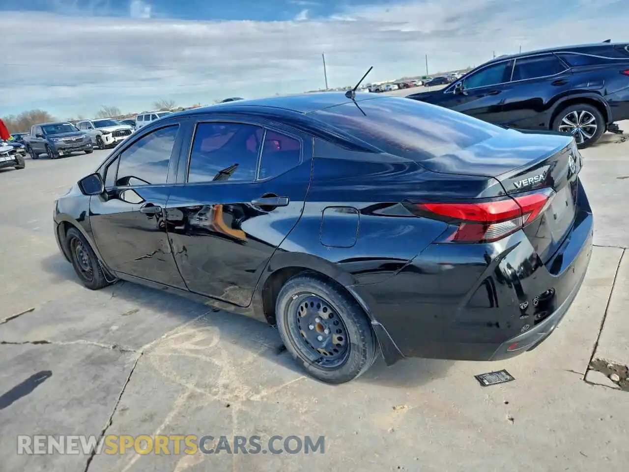 2 Photograph of a damaged car 3N1CN8DV1ML821770 NISSAN VERSA 2021