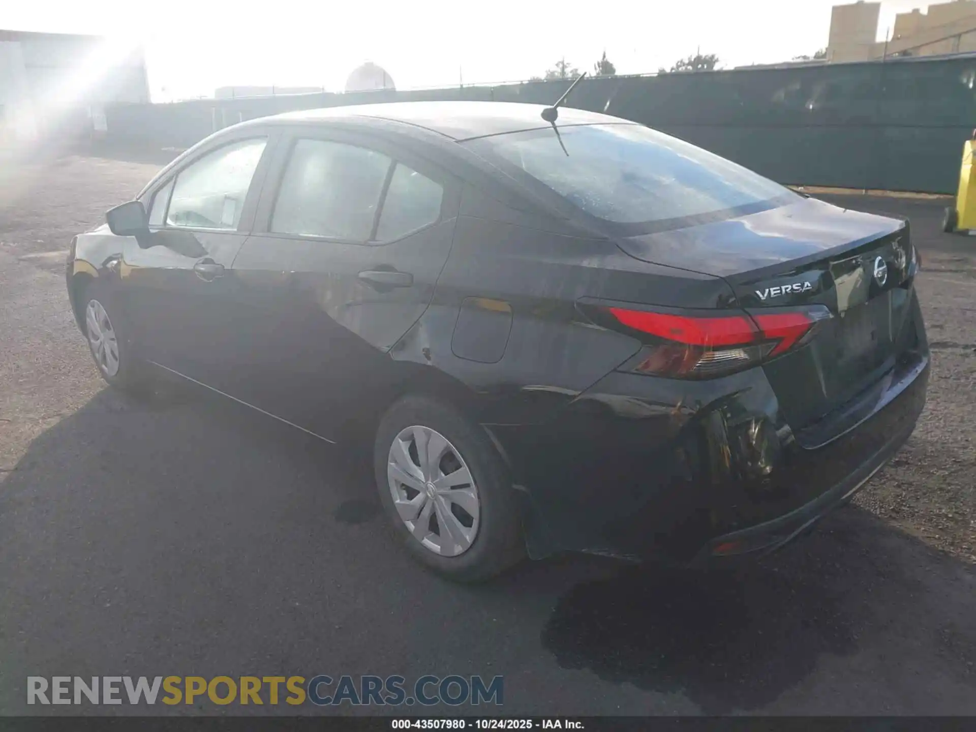 3 Фотография поврежденного автомобиля 3N1CN8DV1ML923361 NISSAN VERSA 2021