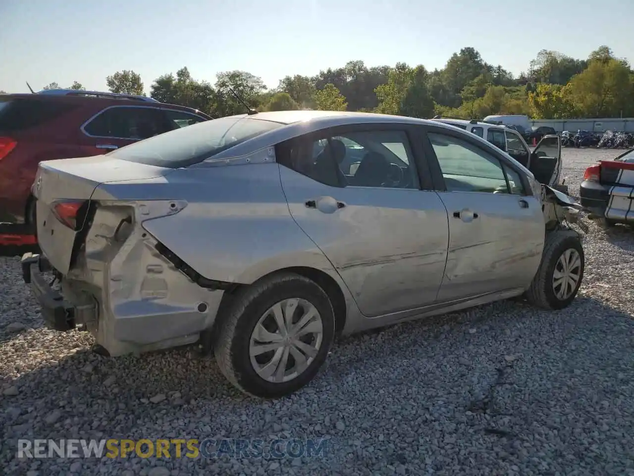 3 Photograph of a damaged car 3N1CN8DV2ML895036 NISSAN VERSA 2021