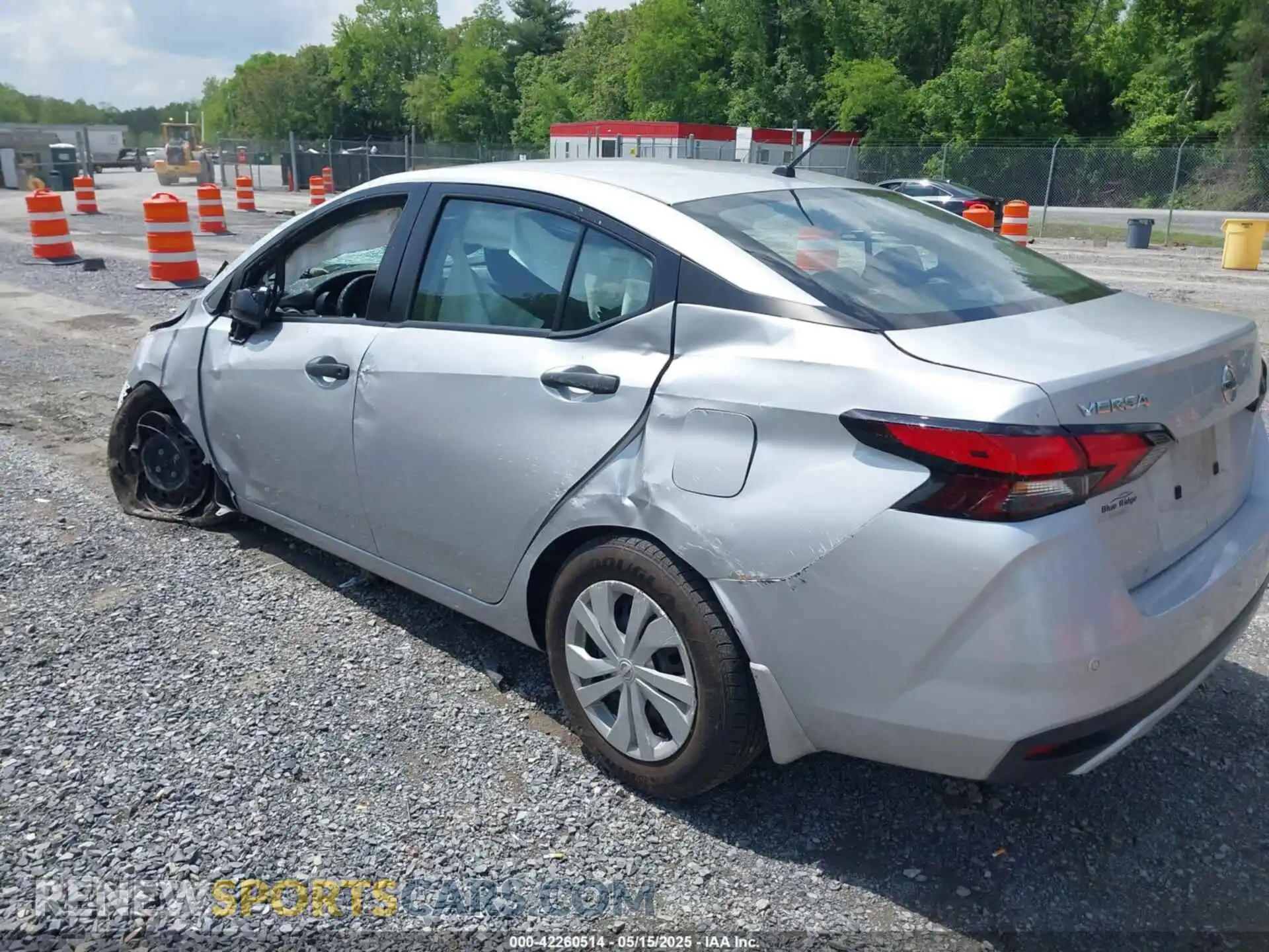 3 Photograph of a damaged car 3N1CN8DV2ML920730 NISSAN VERSA 2021