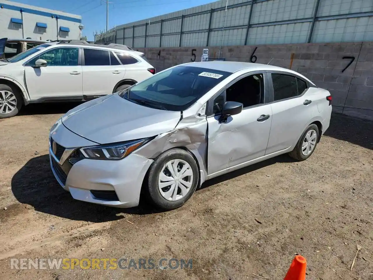 1 Photograph of a damaged car 3N1CN8DV6ML895394 NISSAN VERSA 2021