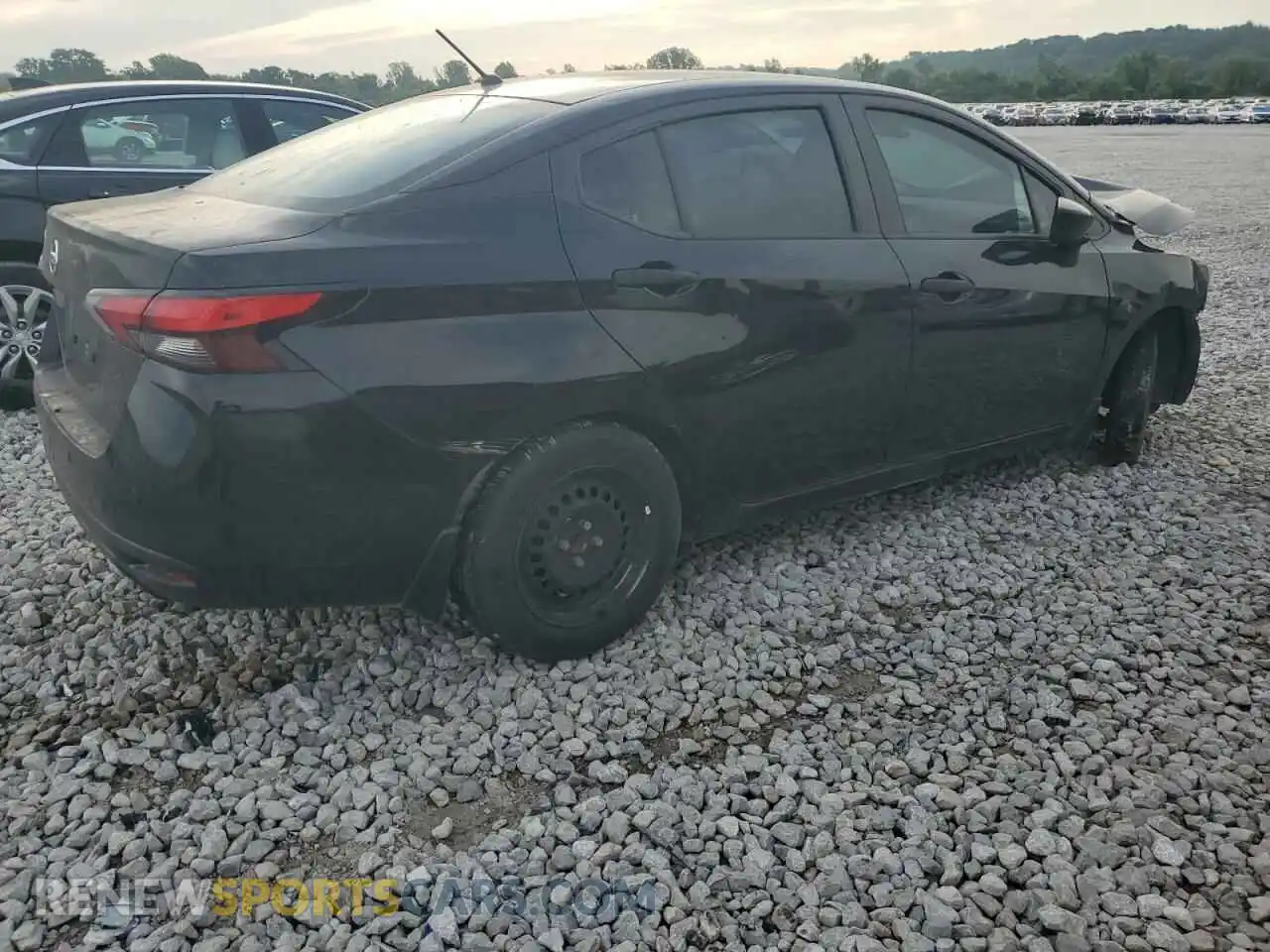 3 Photograph of a damaged car 3N1CN8DV7ML821059 NISSAN VERSA 2021