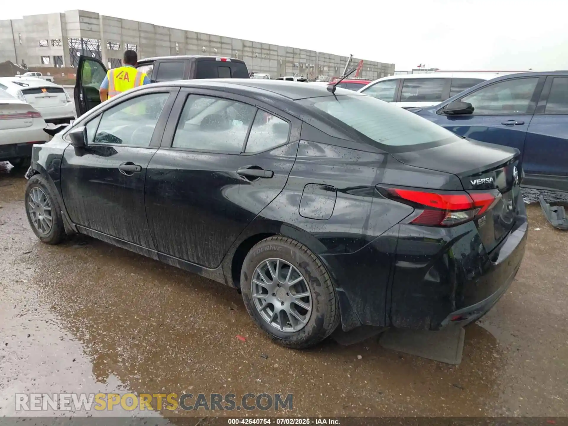3 Photograph of a damaged car 3N1CN8DVXML857330 NISSAN VERSA 2021