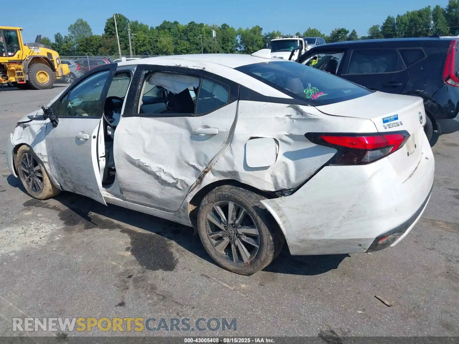 3 Photograph of a damaged car 3N1CN8EV0ML880338 NISSAN VERSA 2021
