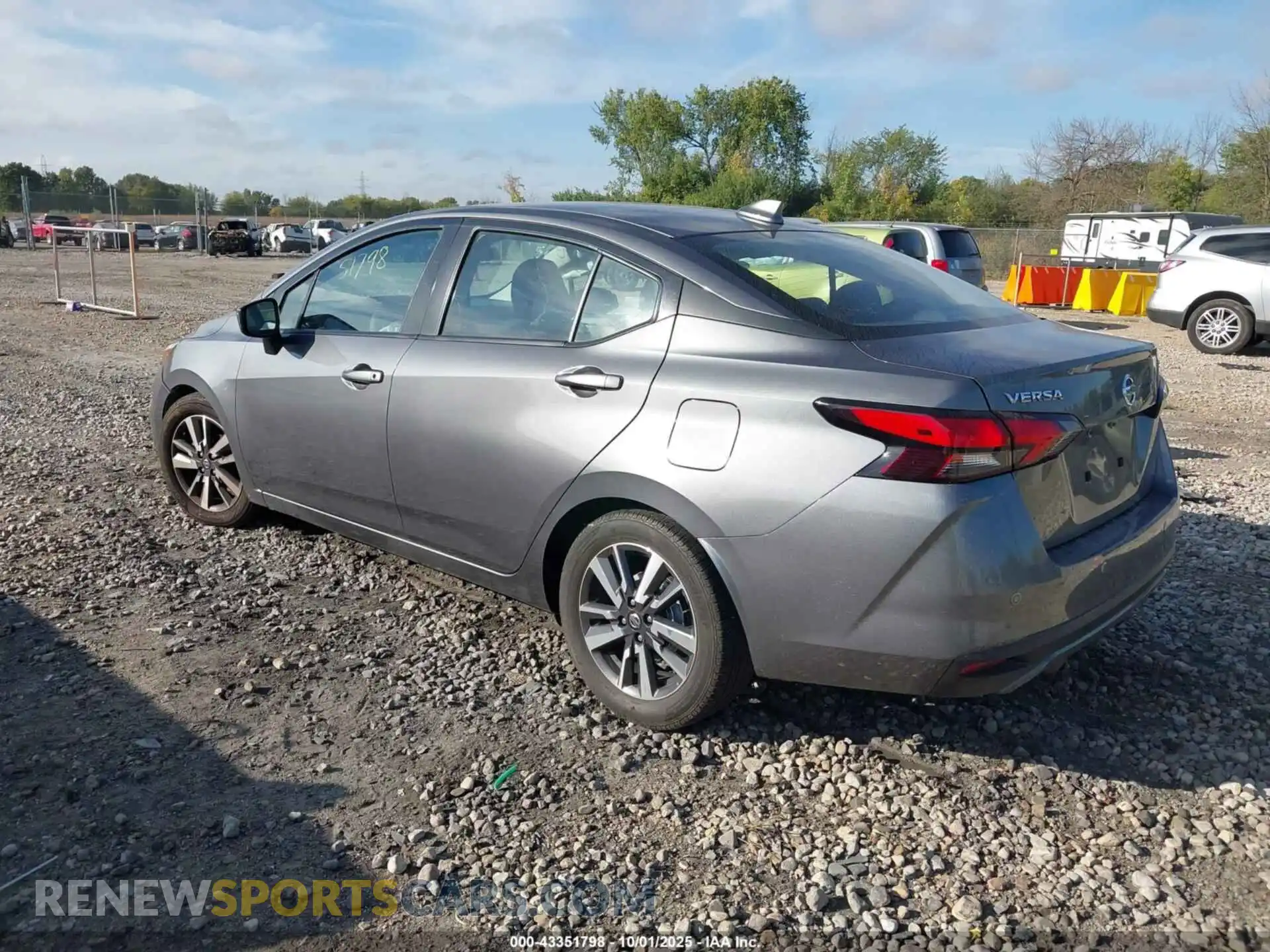 3 Photograph of a damaged car 3N1CN8EV2ML808508 NISSAN VERSA 2021