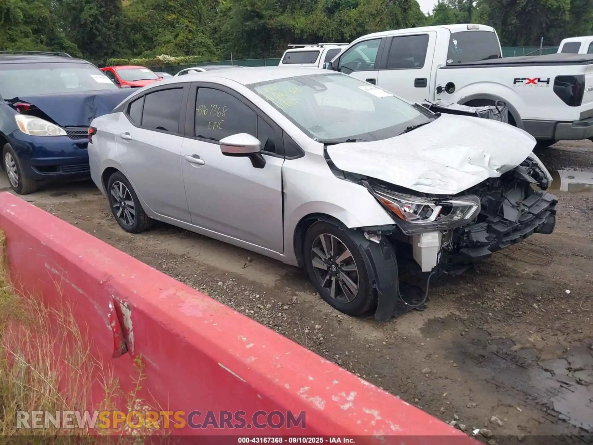 1 Photograph of a damaged car 3N1CN8EV2ML863783 NISSAN VERSA 2021