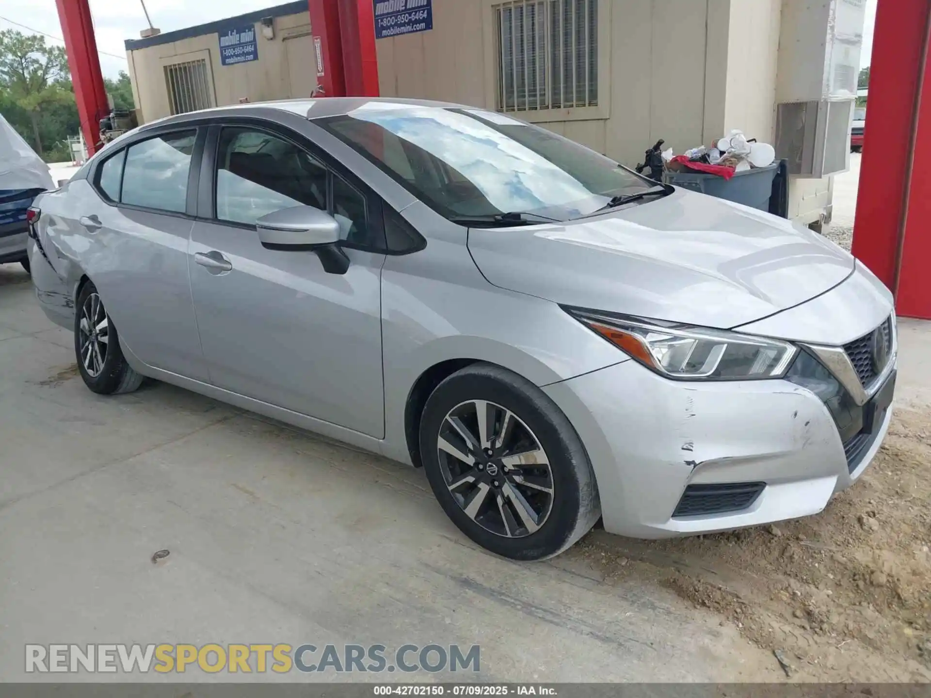 1 Photograph of a damaged car 3N1CN8EV4ML840182 NISSAN VERSA 2021