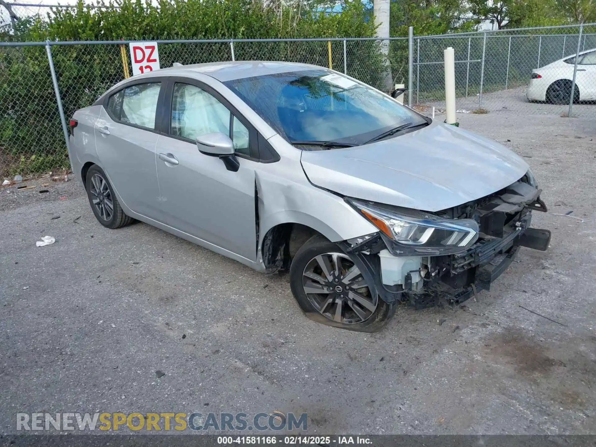 1 Photograph of a damaged car 3N1CN8EV4ML845009 NISSAN VERSA 2021