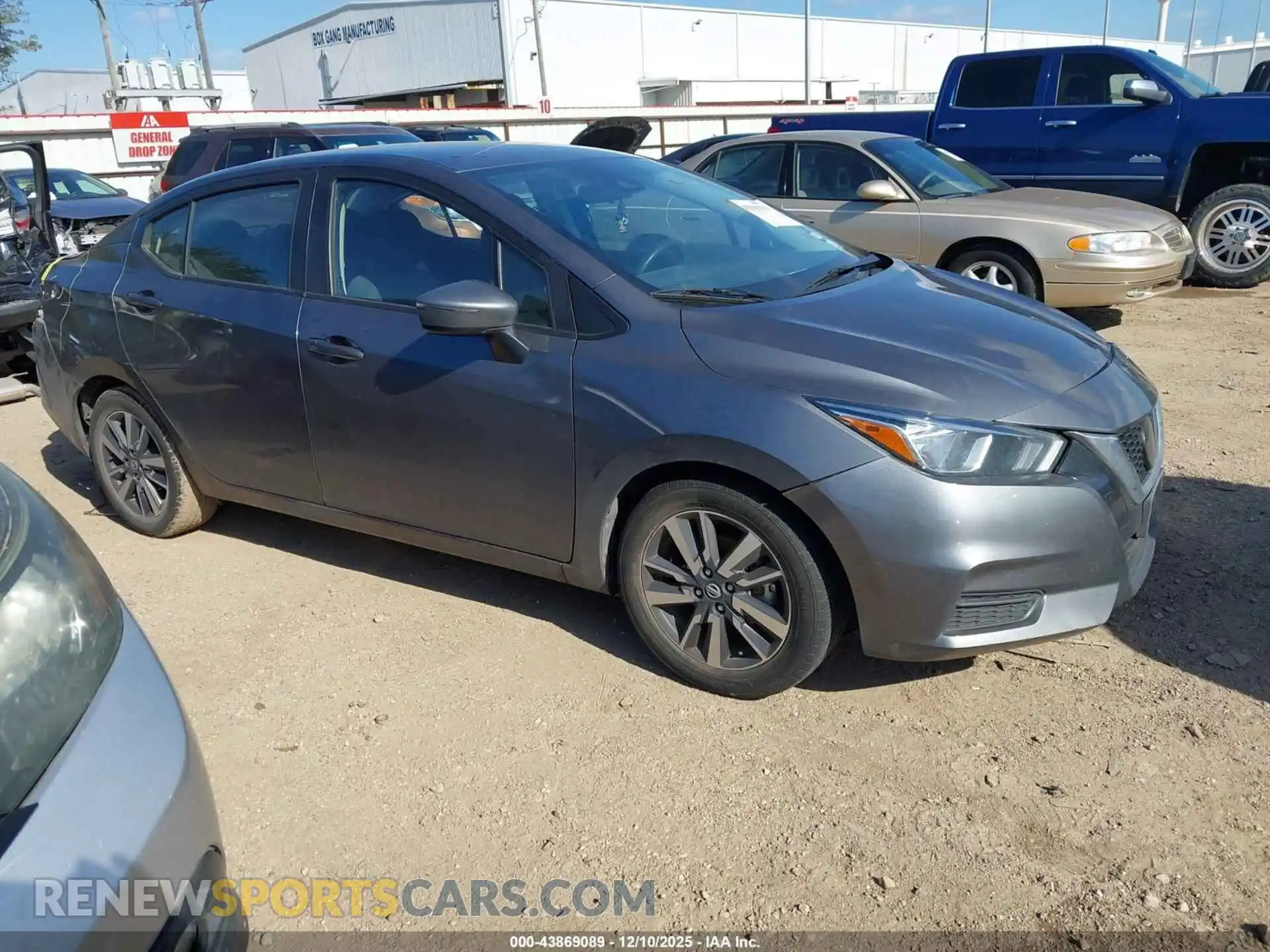 1 Photograph of a damaged car 3N1CN8EV5ML829322 NISSAN VERSA 2021