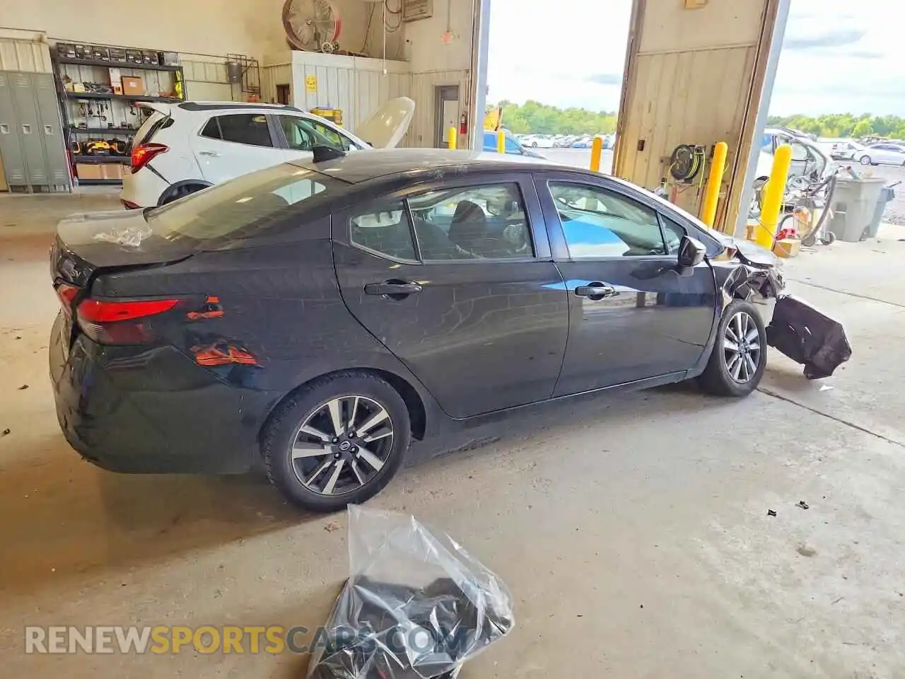 3 Photograph of a damaged car 3N1CN8EV5ML844998 NISSAN VERSA 2021