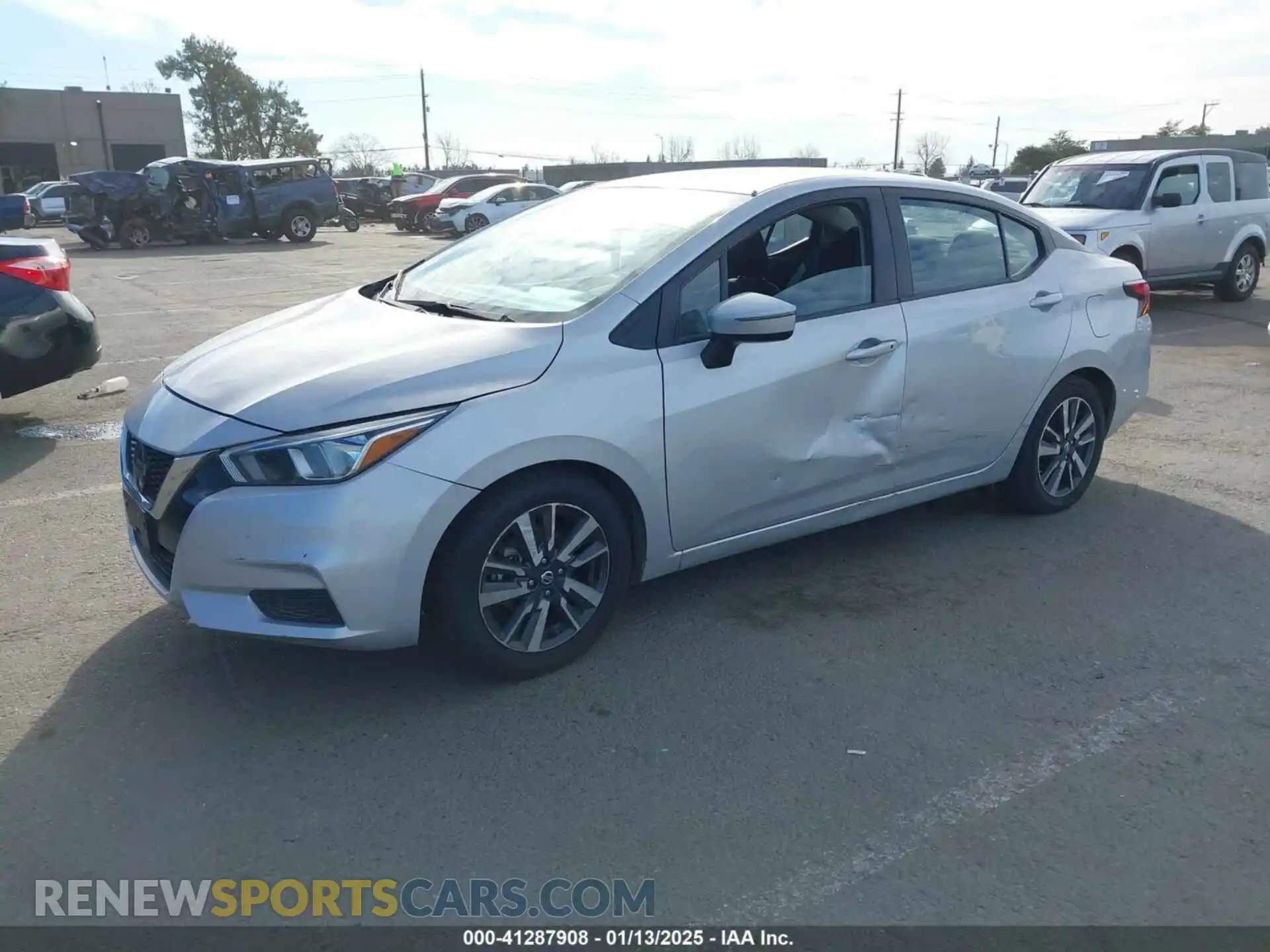 2 fotografías del automóvil dañado 3N1CN8EV7ML846347 NISSAN VERSA 2021
