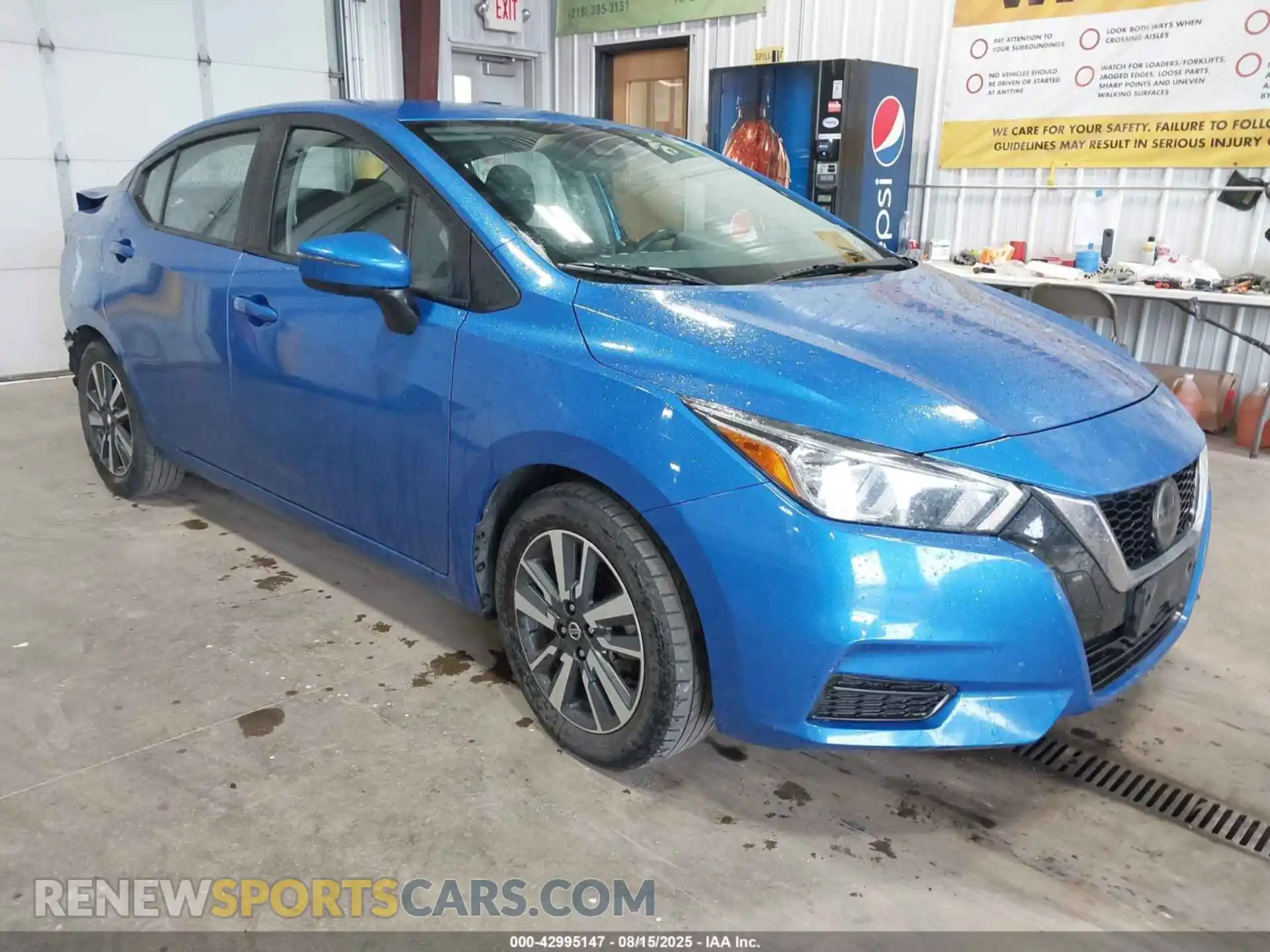 1 Photograph of a damaged car 3N1CN8EV7ML871670 NISSAN VERSA 2021