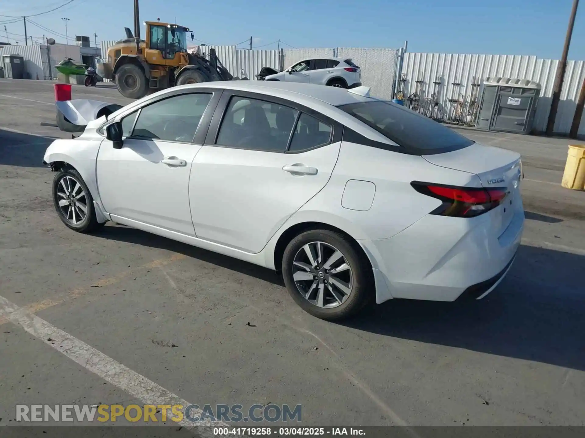 3 fotografías del automóvil dañado 3N1CN8EV8ML920326 NISSAN VERSA 2021