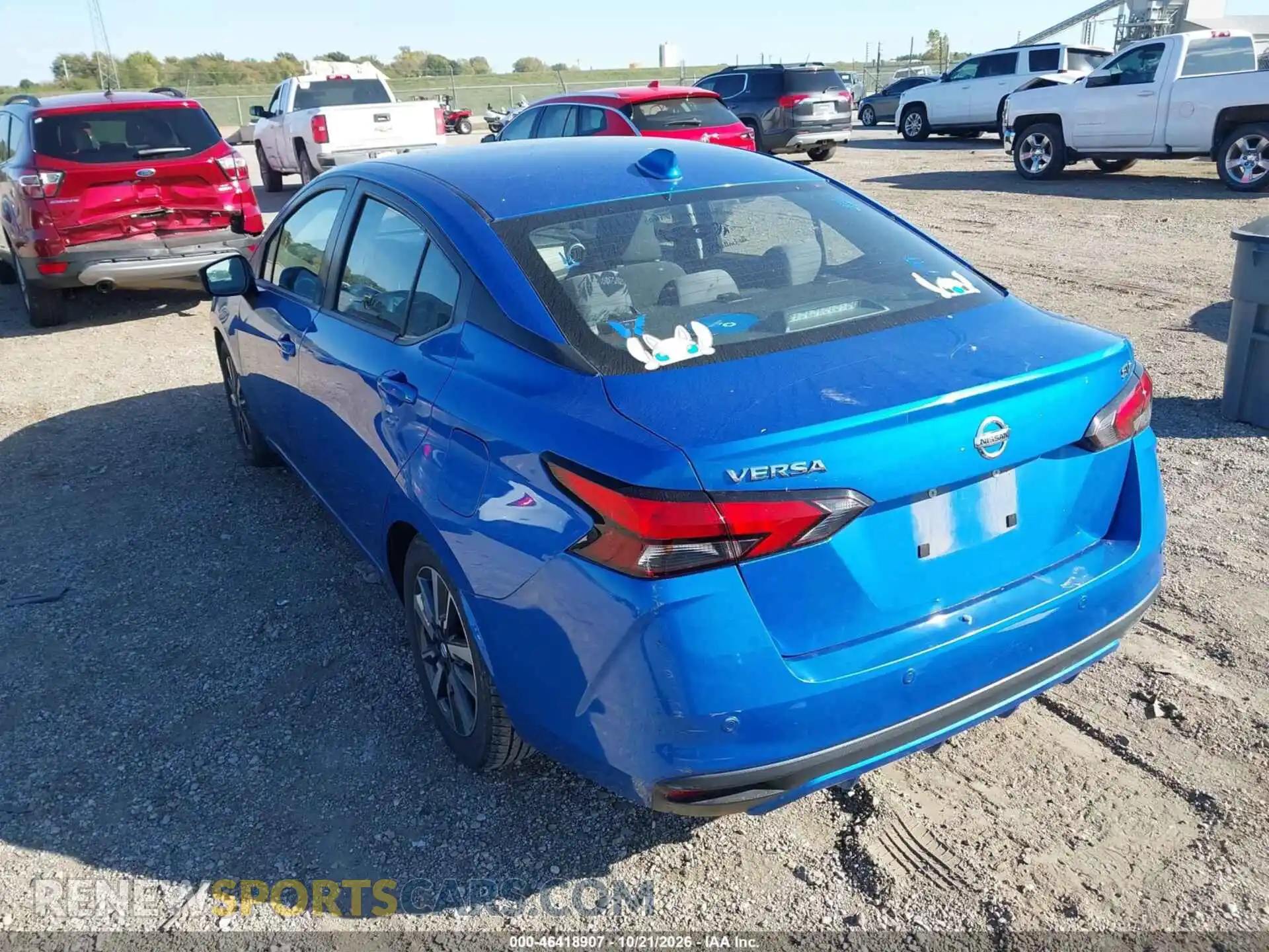 3 fotografías del automóvil dañado 3N1CN8EV9ML891936 NISSAN VERSA 2021
