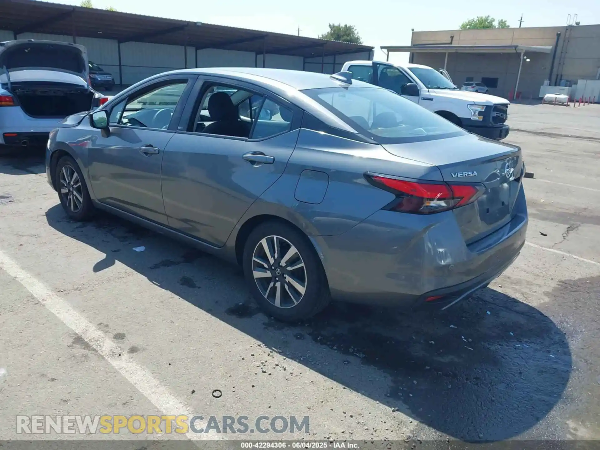 3 Photograph of a damaged car 3N1CN8EVXML884638 NISSAN VERSA 2021