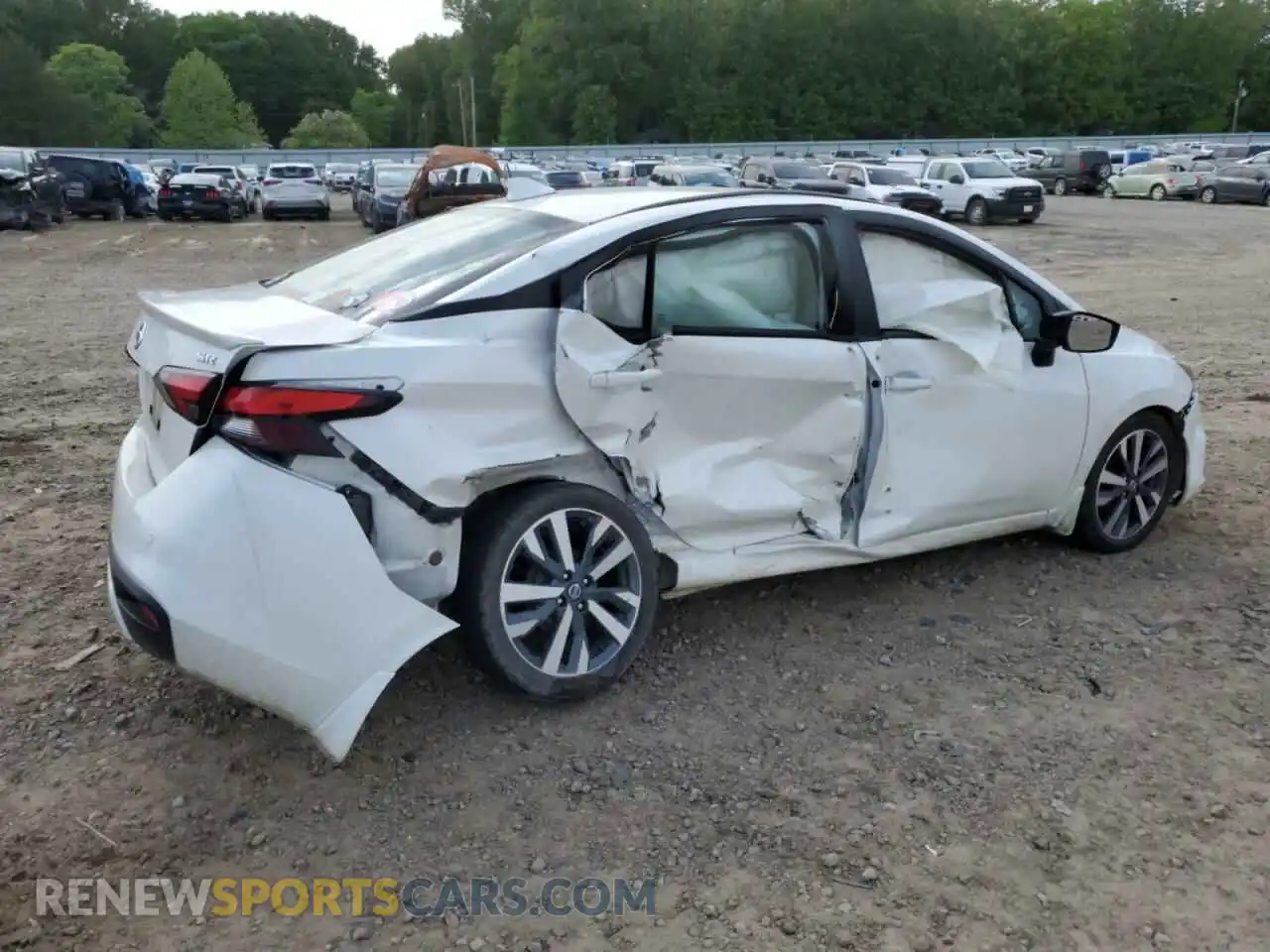 3 Photograph of a damaged car 3N1CN8FV8ML896737 NISSAN VERSA 2021