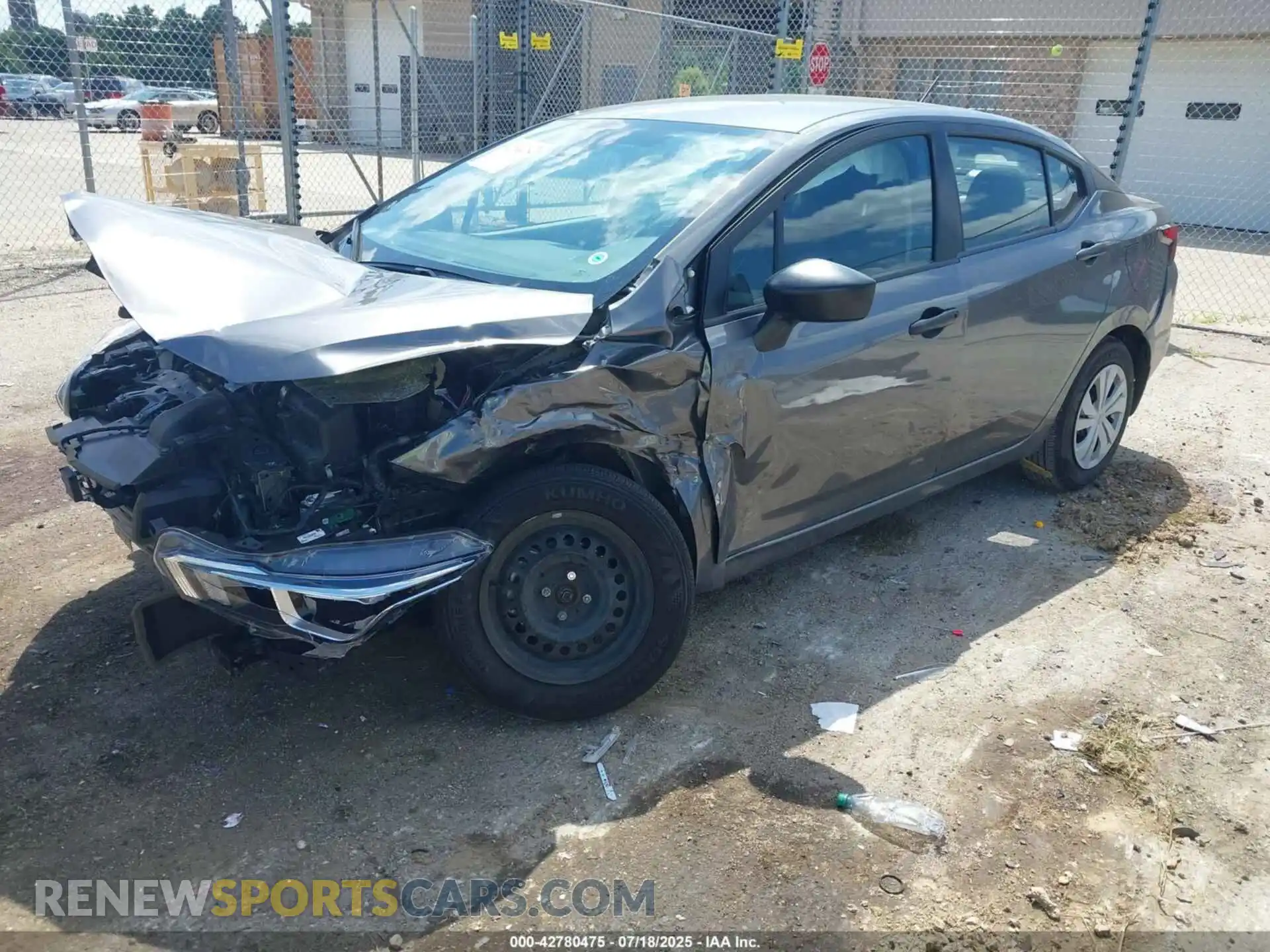 2 fotografías del automóvil dañado 3N1CN8DV3RL916659 NISSAN VERSA 2024