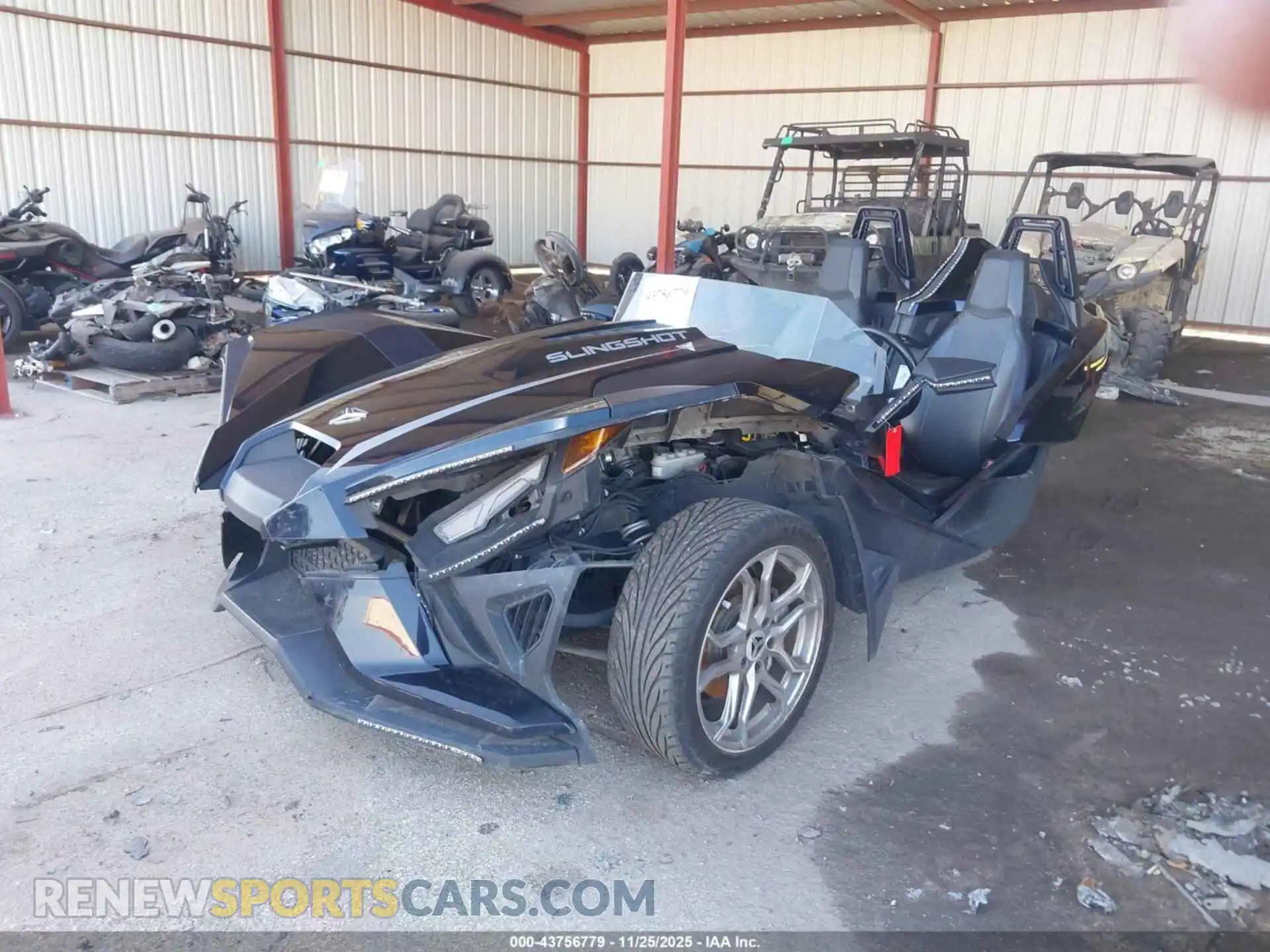2 Photograph of a damaged car 57XAAPHD2M8141541 POLARIS SLINGSHOT 2021