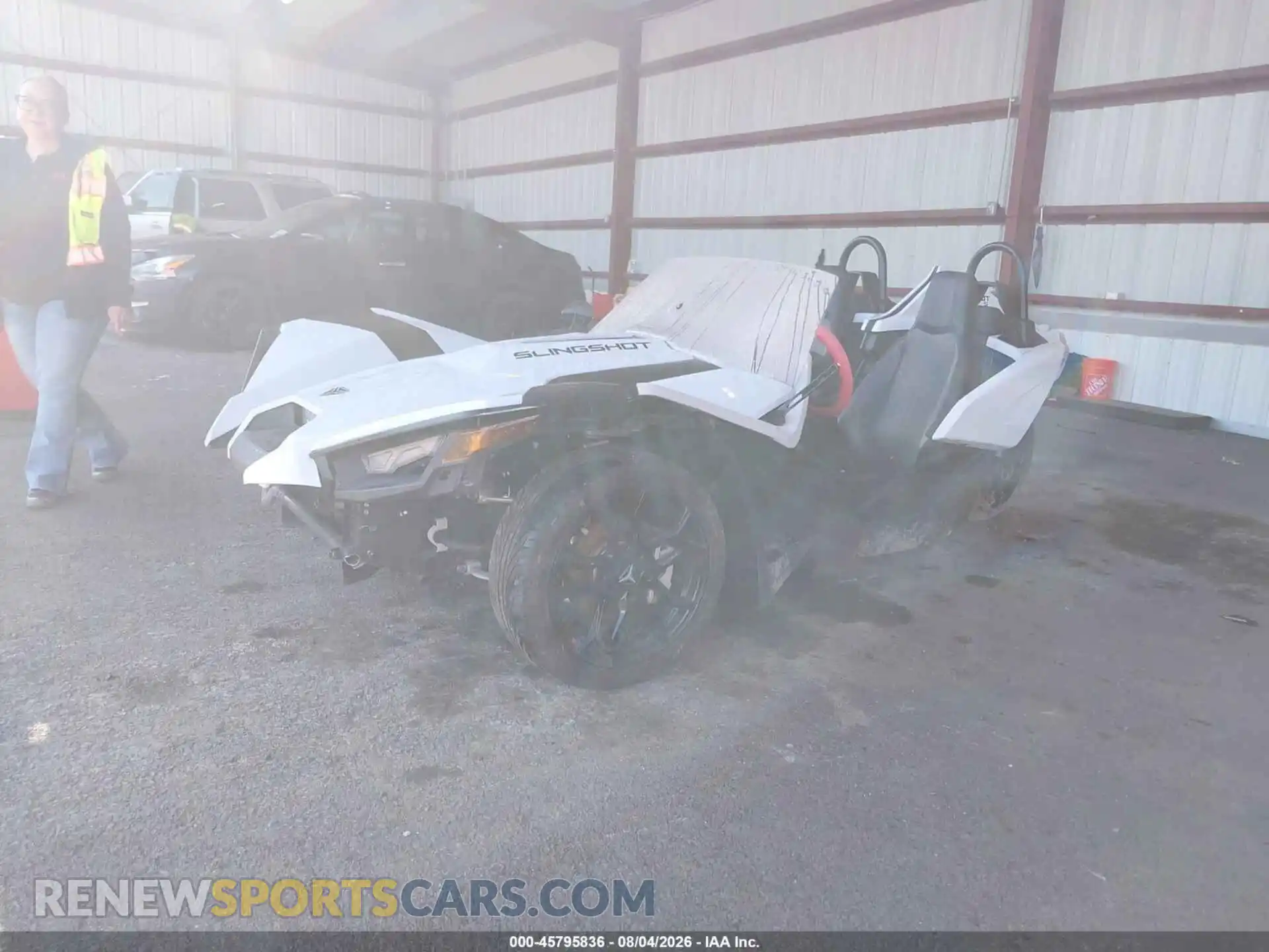 2 fotografías del automóvil dañado 57XAATHD2P8157901 POLARIS SLINGSHOT 2023