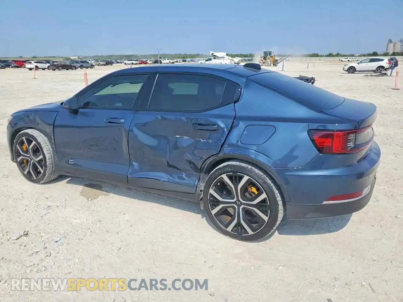 2 fotografías del automóvil dañado LPSED3KA2ML022502 POLESTAR 2 2021