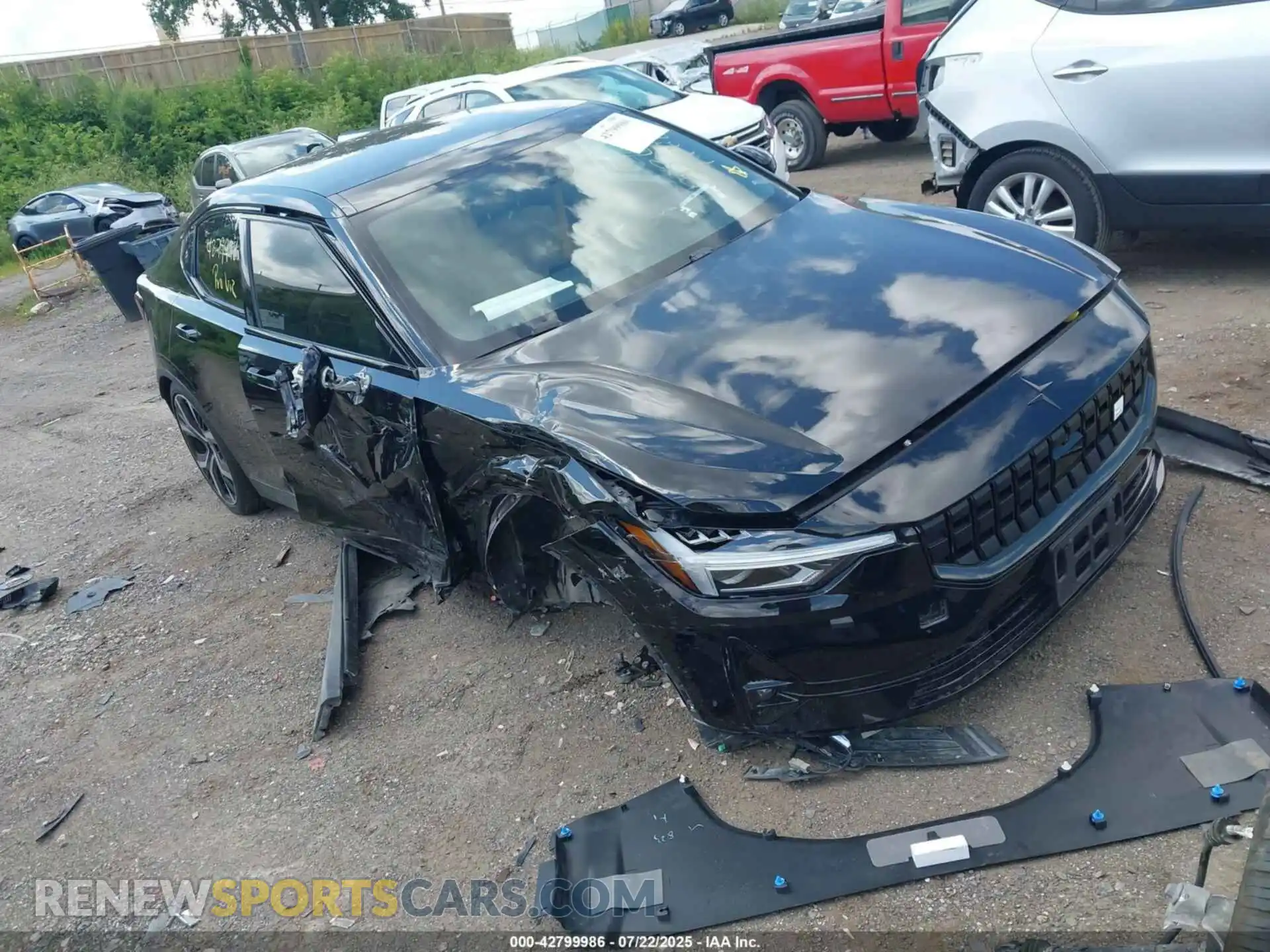 1 Photograph of a damaged car LPSED3KA0NL053491 POLESTAR 2 2022
