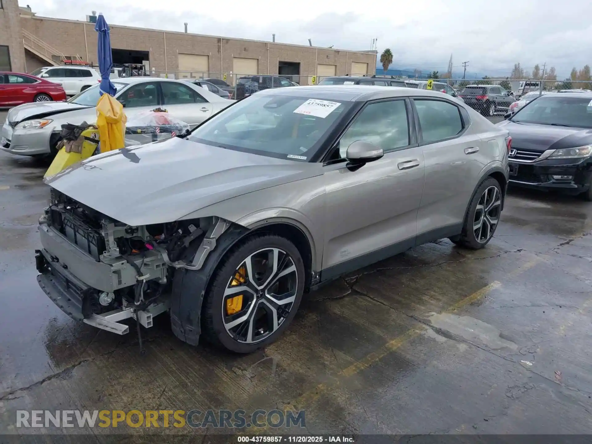 2 Photograph of a damaged car LPSED3KA3NL053162 POLESTAR 2 2022