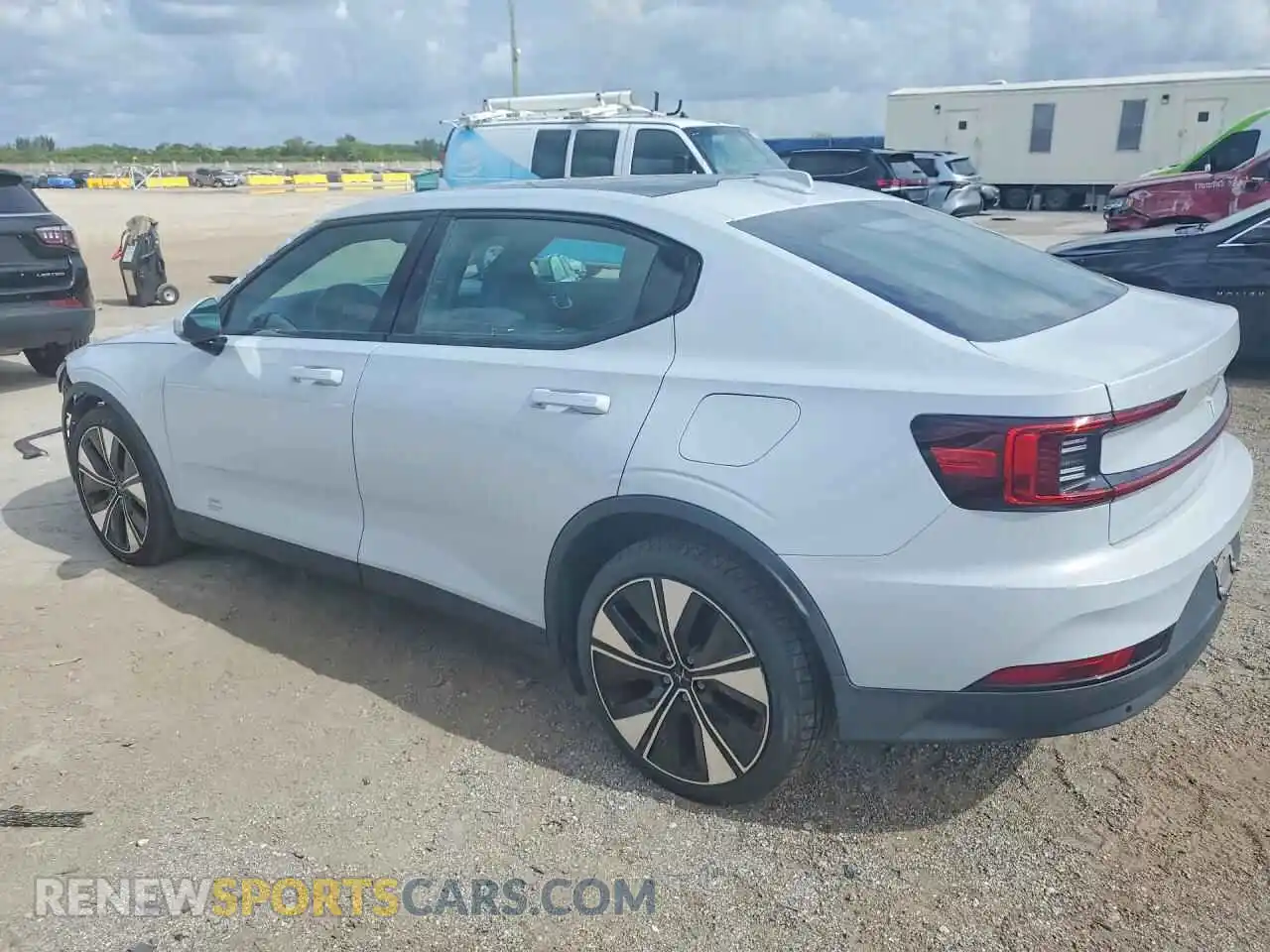 2 fotografías del automóvil dañado YSMED3KA1PL128634 POLESTAR 2 2023