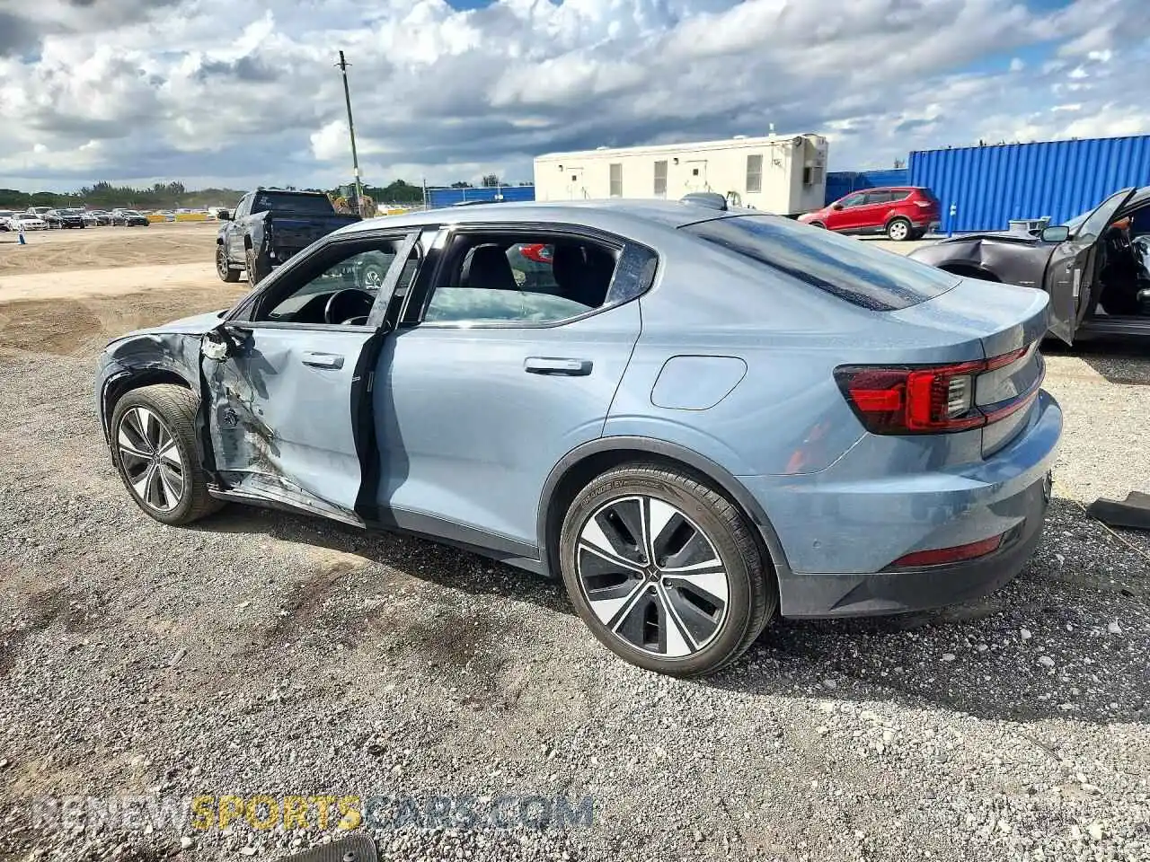 2 fotografías del automóvil dañado YSMED3KA2PL126911 POLESTAR 2 2023