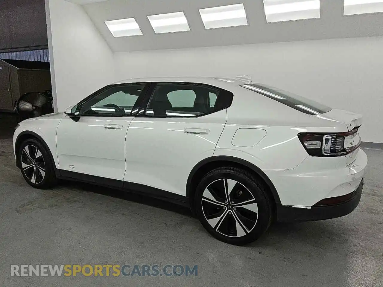 2 Photograph of a damaged car YSMEG3KA1PL123375 POLESTAR 2 2023