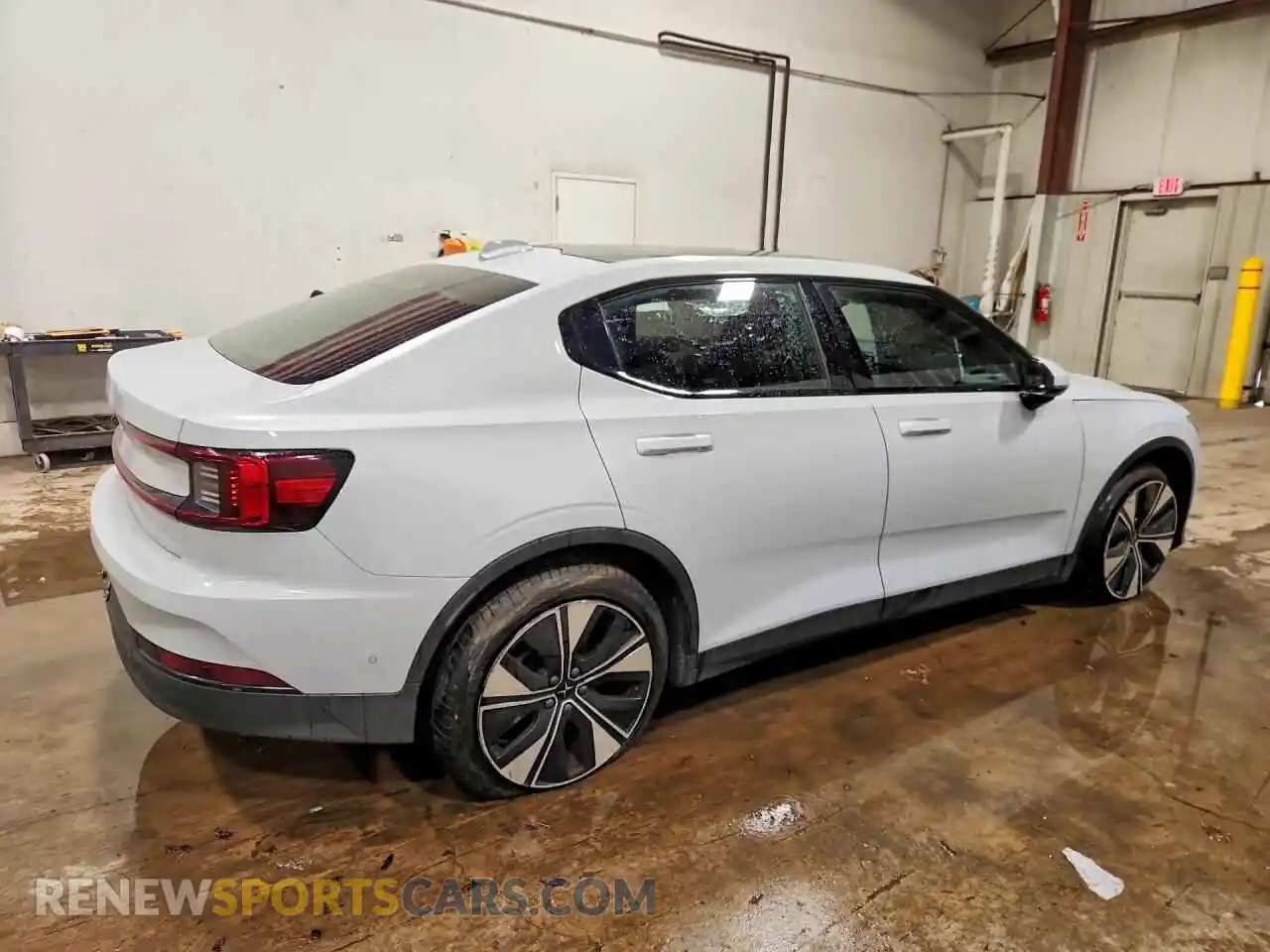3 Photograph of a damaged car YSMEG3KA1PL132982 POLESTAR 2 2023