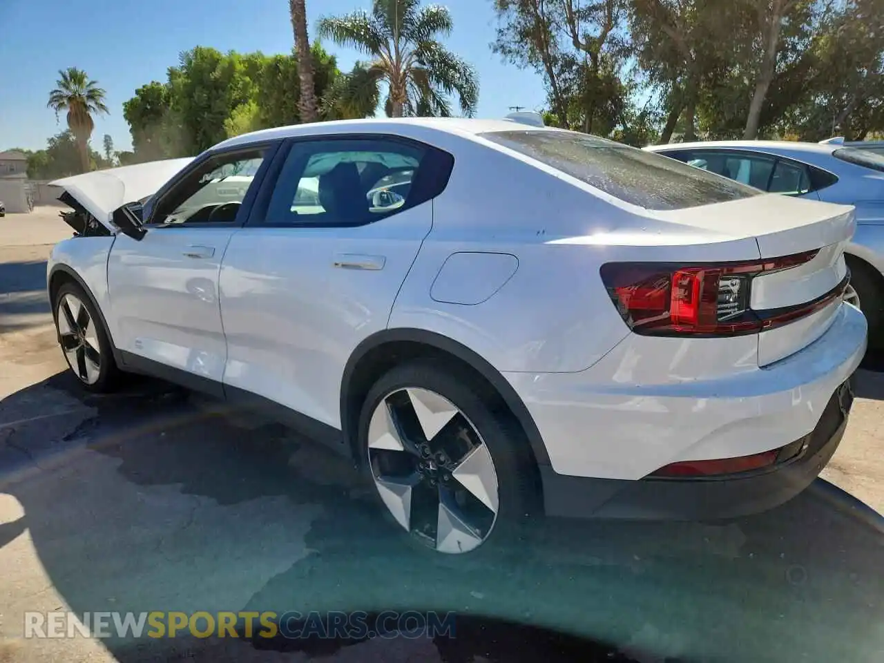 2 fotografías del automóvil dañado YSMEG3KA4PL141322 POLESTAR 2 2023