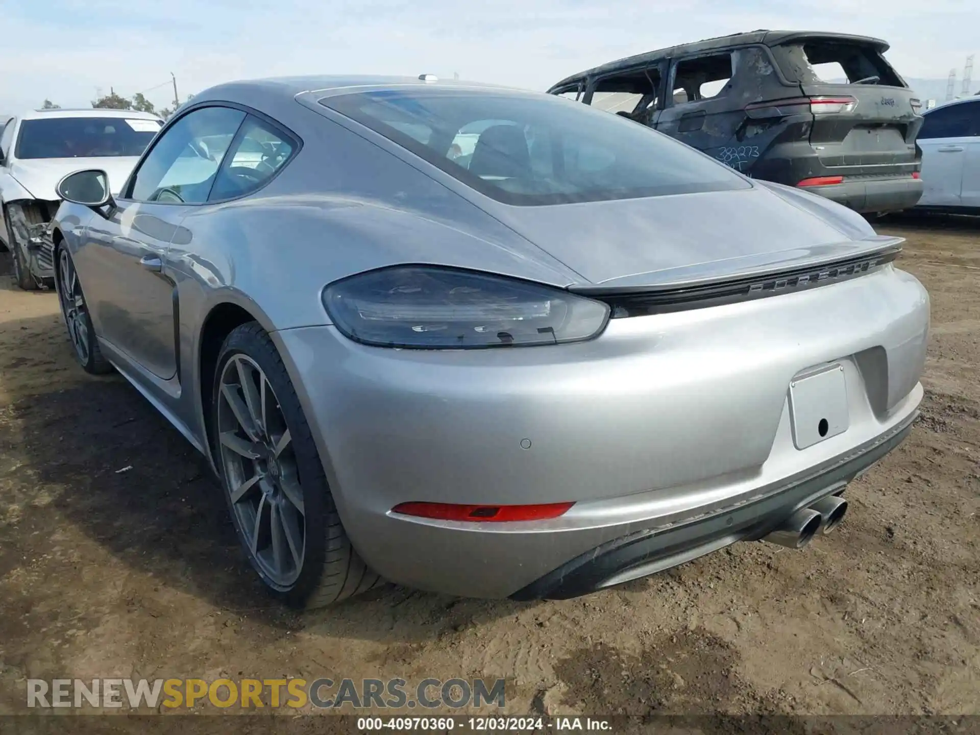 3 Photograph of a damaged car WP0AA2A82MS260377 PORSCHE 718 CAYMAN 2021