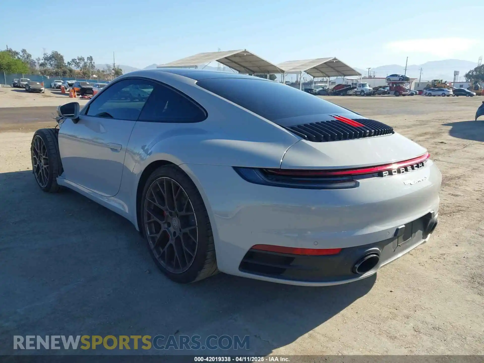 3 Photograph of a damaged car WP0AB2A90LS226443 PORSCHE 911 2020